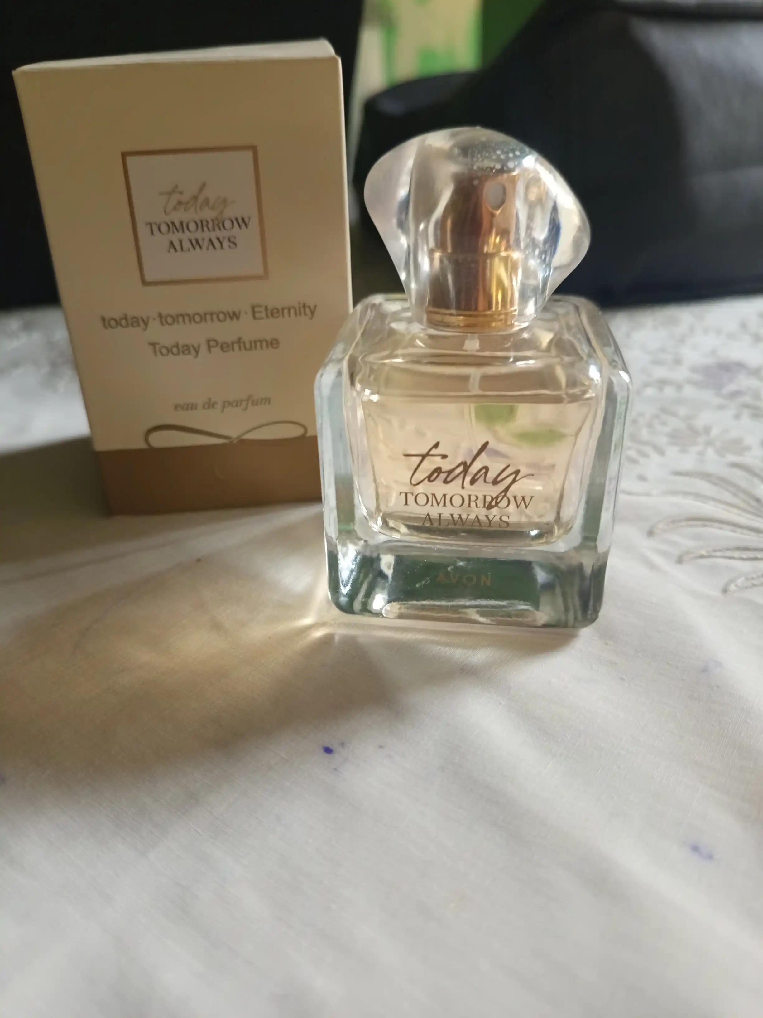 Ayollar uchun atir, 50 ml