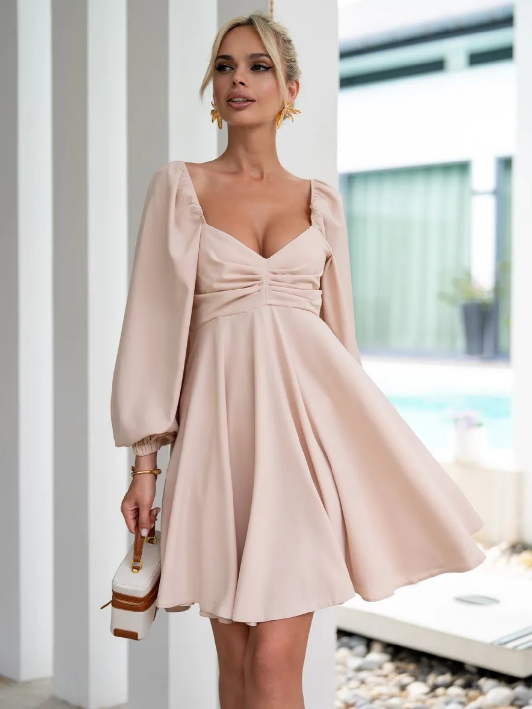 Qichqiriq va nola bilan onlayn porno tomosha qiling