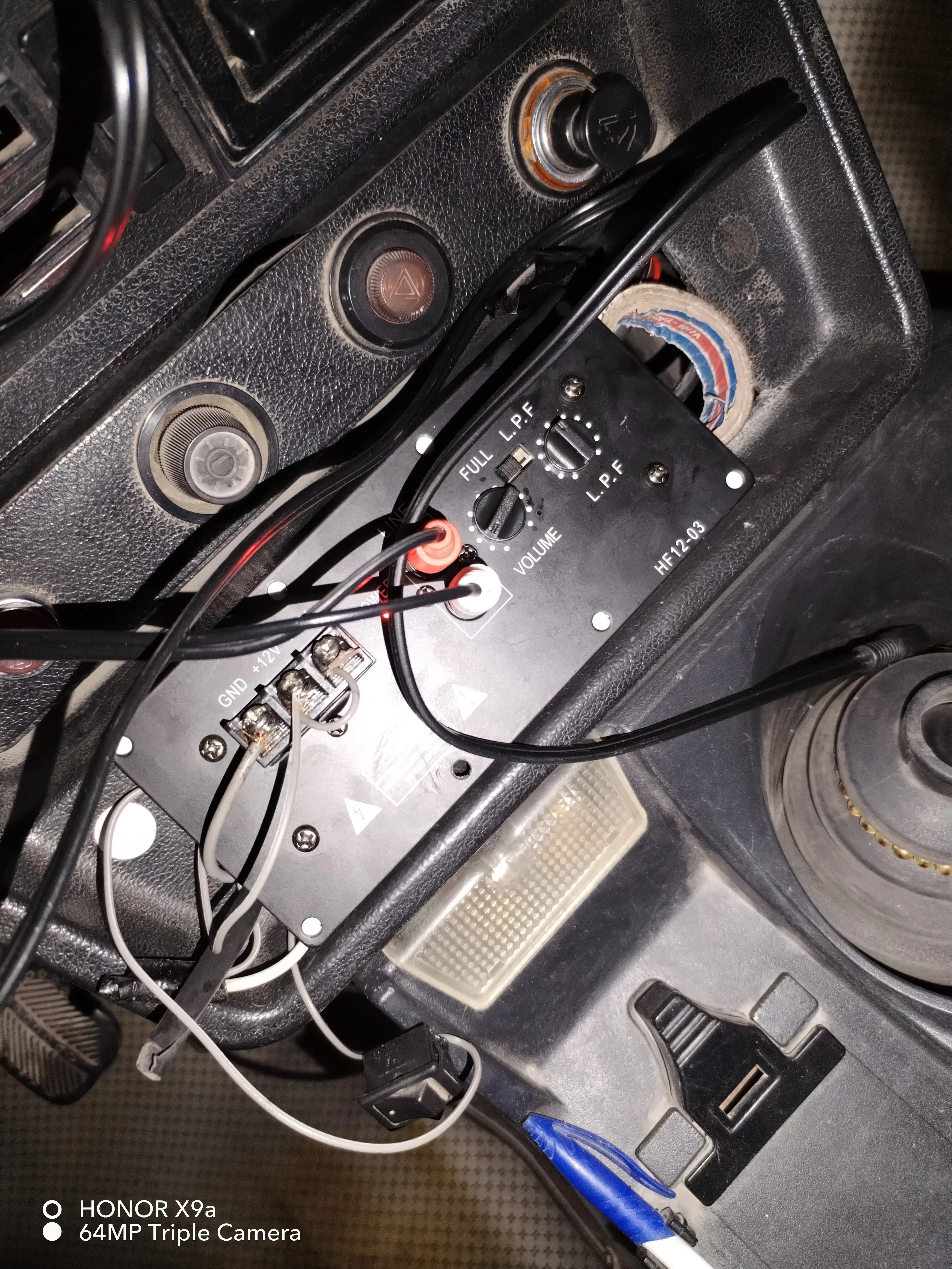 S100 12V 300Vt avtomobil kuchaytirgich platasi, bass sabvufer uchun