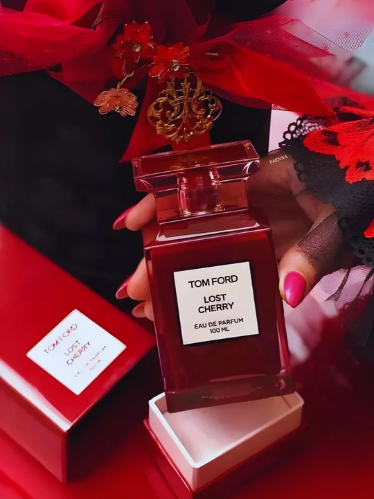 Ayollar parfyumlangan suvi Tom Ford Lost Cherry, 3 ml, 5 ml, 10 ml, 100 ml