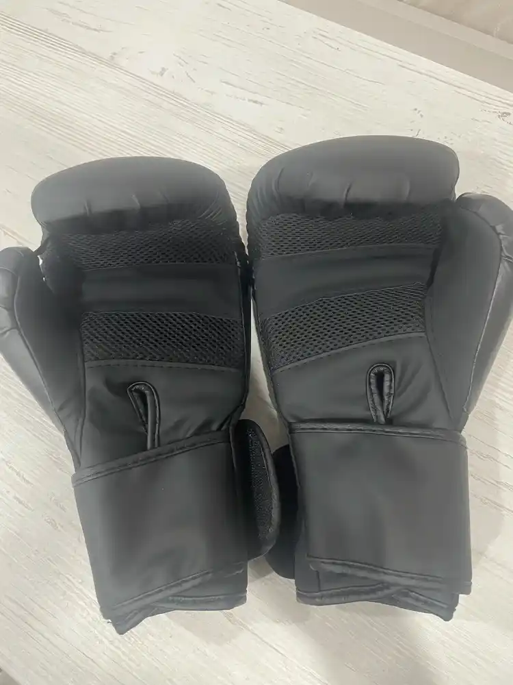 Боксерские перчатки Venum, тренировочные для спарринга и снарядов, 10-14 OZ