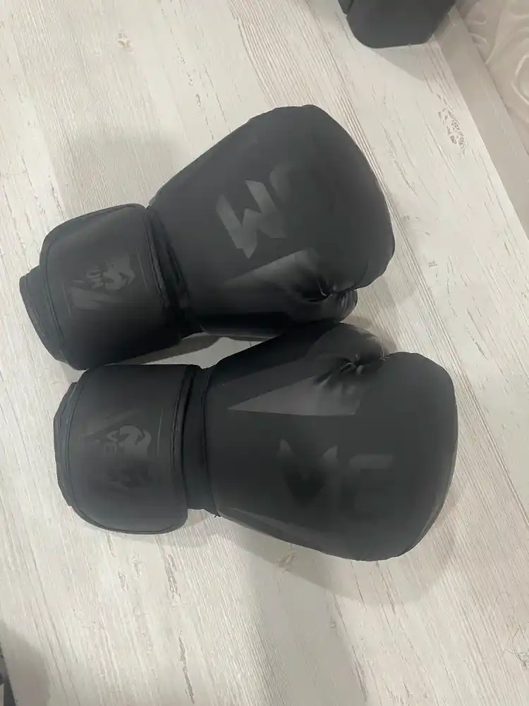 Боксерские перчатки Venum, тренировочные для спарринга и снарядов, 10-14 OZ