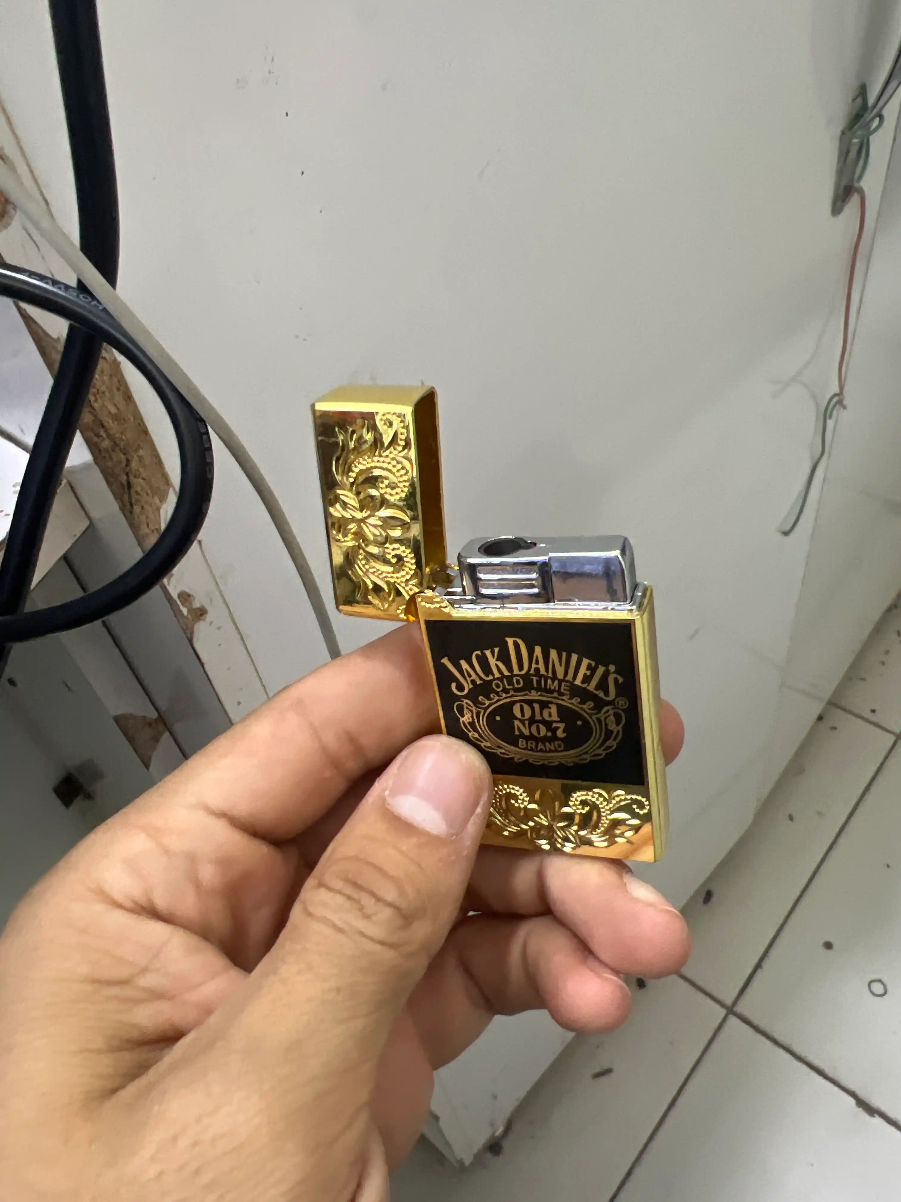 Подарочный набор для мужчины, ручка, брелок, зажигалка металлическая