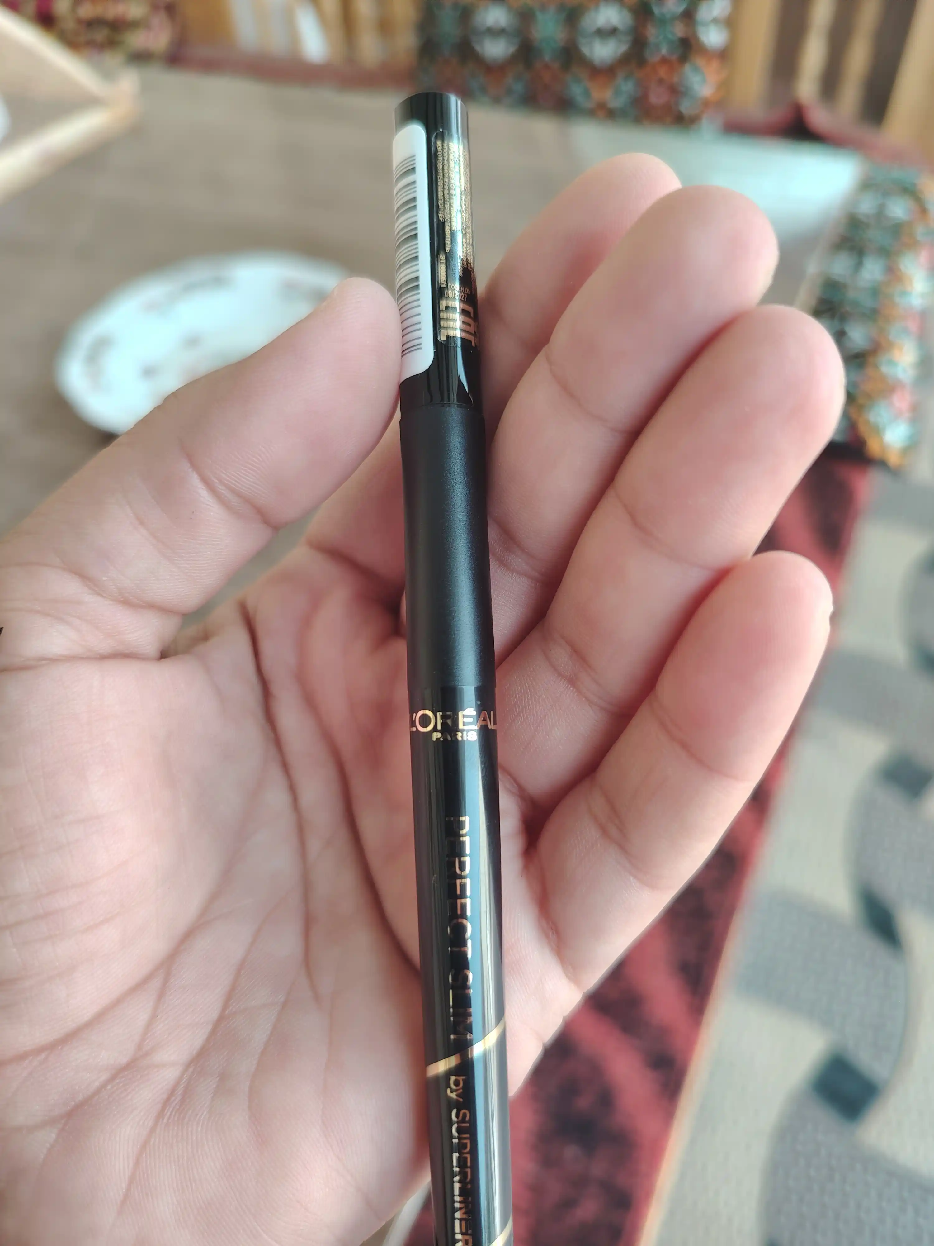 L’Oreal Paris SUPERLINER PERFECT SLIM yupqa applikatorli ko‘z uchun suyuq qoplama, to‘q qora rangli, 5 g