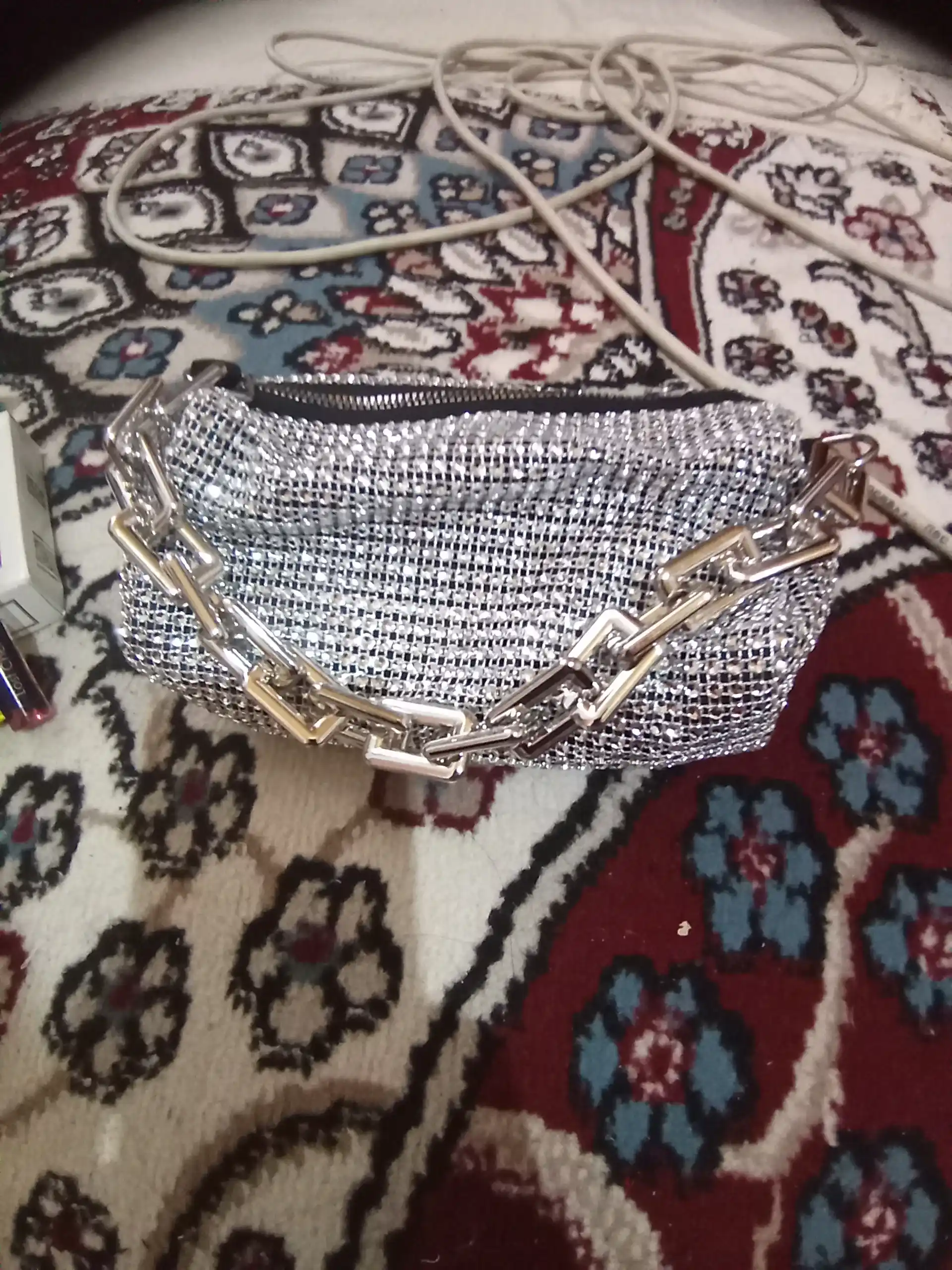 Ayollar sumkasi, ayollar sumkasi, yaltiroq, sumkacha, klatch