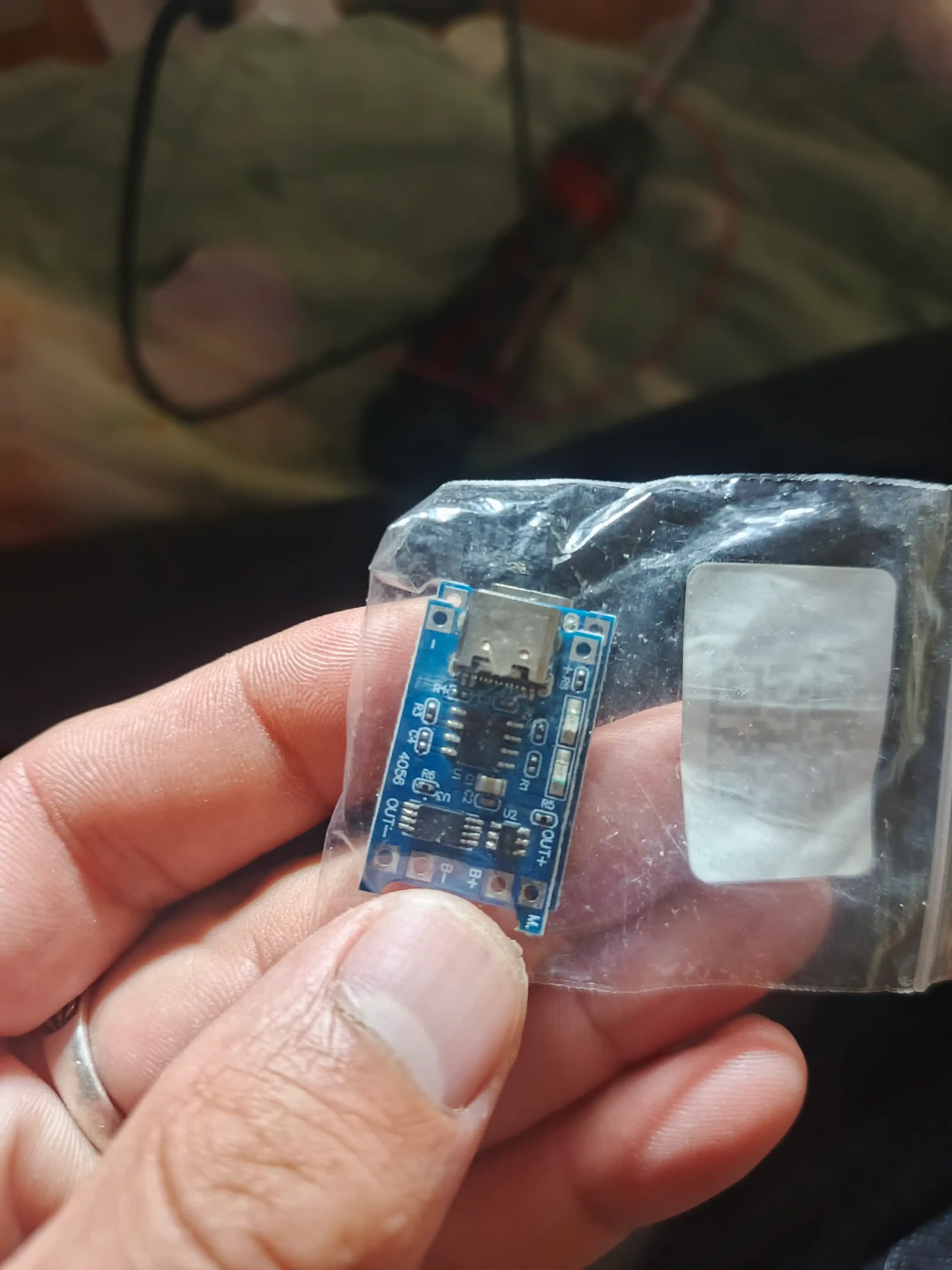 TP4056A Type-C va Micro USB litiy batareyalarini zaryadlash va himoyalash moduli