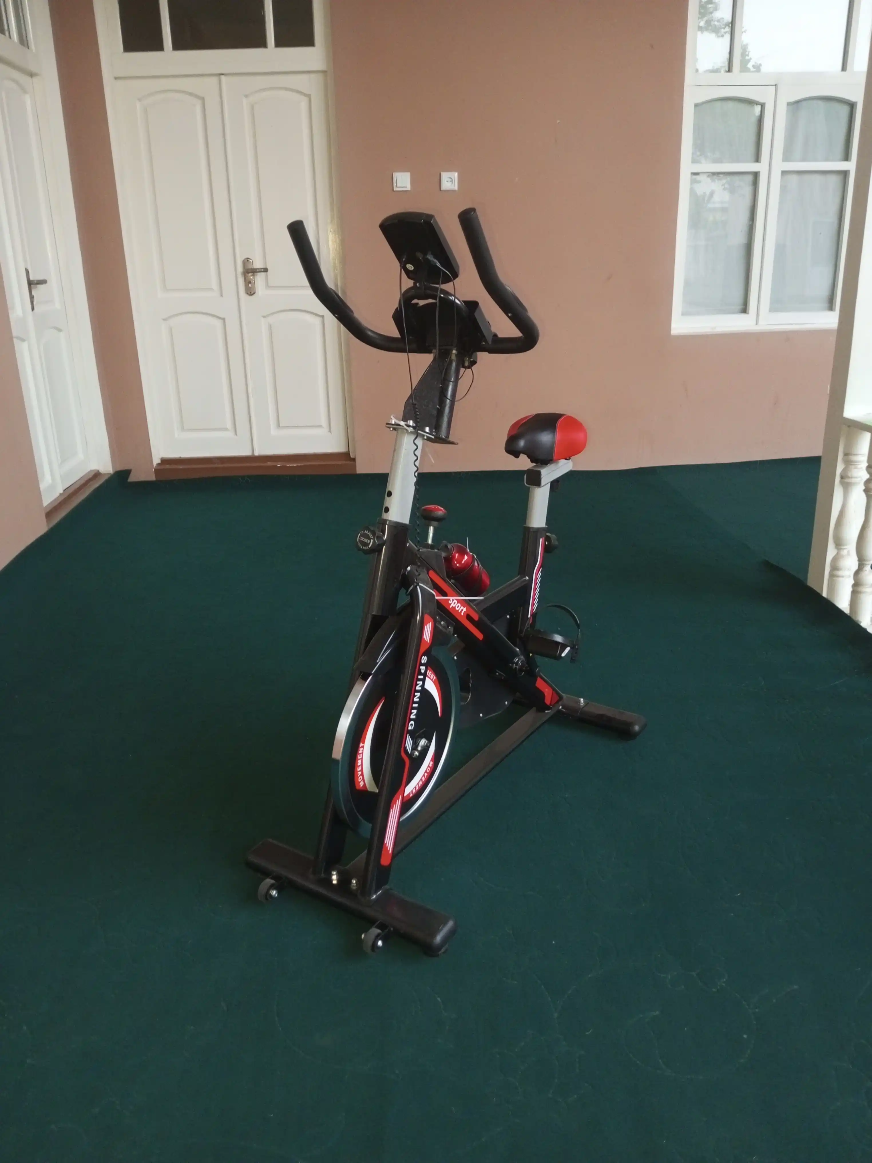 Велотренажер Genau Spin Bike W101, маховик 8 кг, максимальный вес 120 кг *SB1-05A