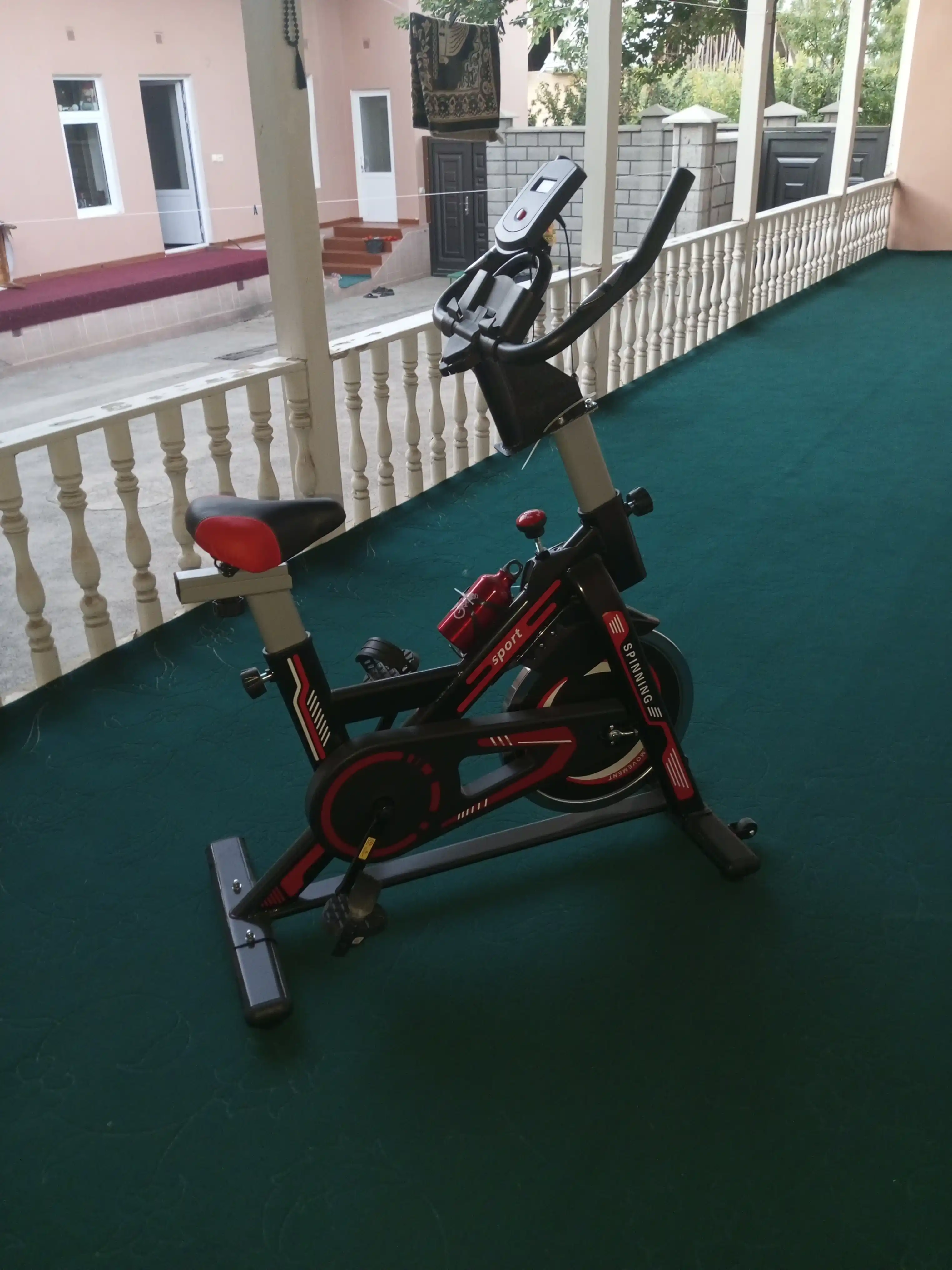 Велотренажер Genau Spin Bike W101, маховик 8 кг, максимальный вес 120 кг *SB1-05A