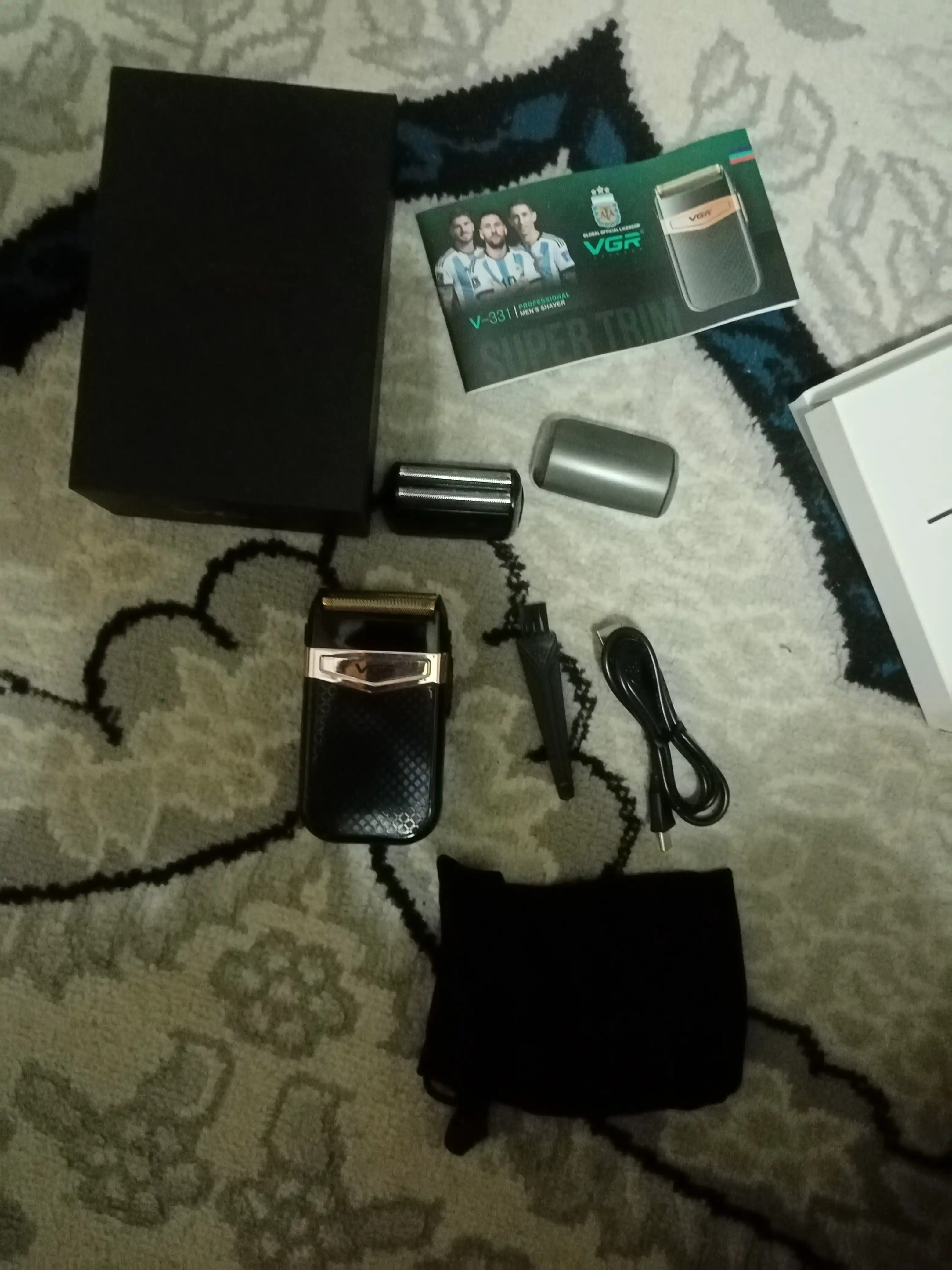 Soqol oladigan moshinka, elektr ustara, eletr britva, VGR V-331, sheyver