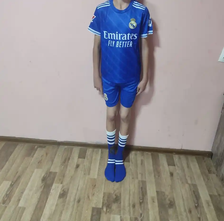 Bolalar uchun Real Madrid futbol formasi, Mbappe, Arda Guler, Vini Jr