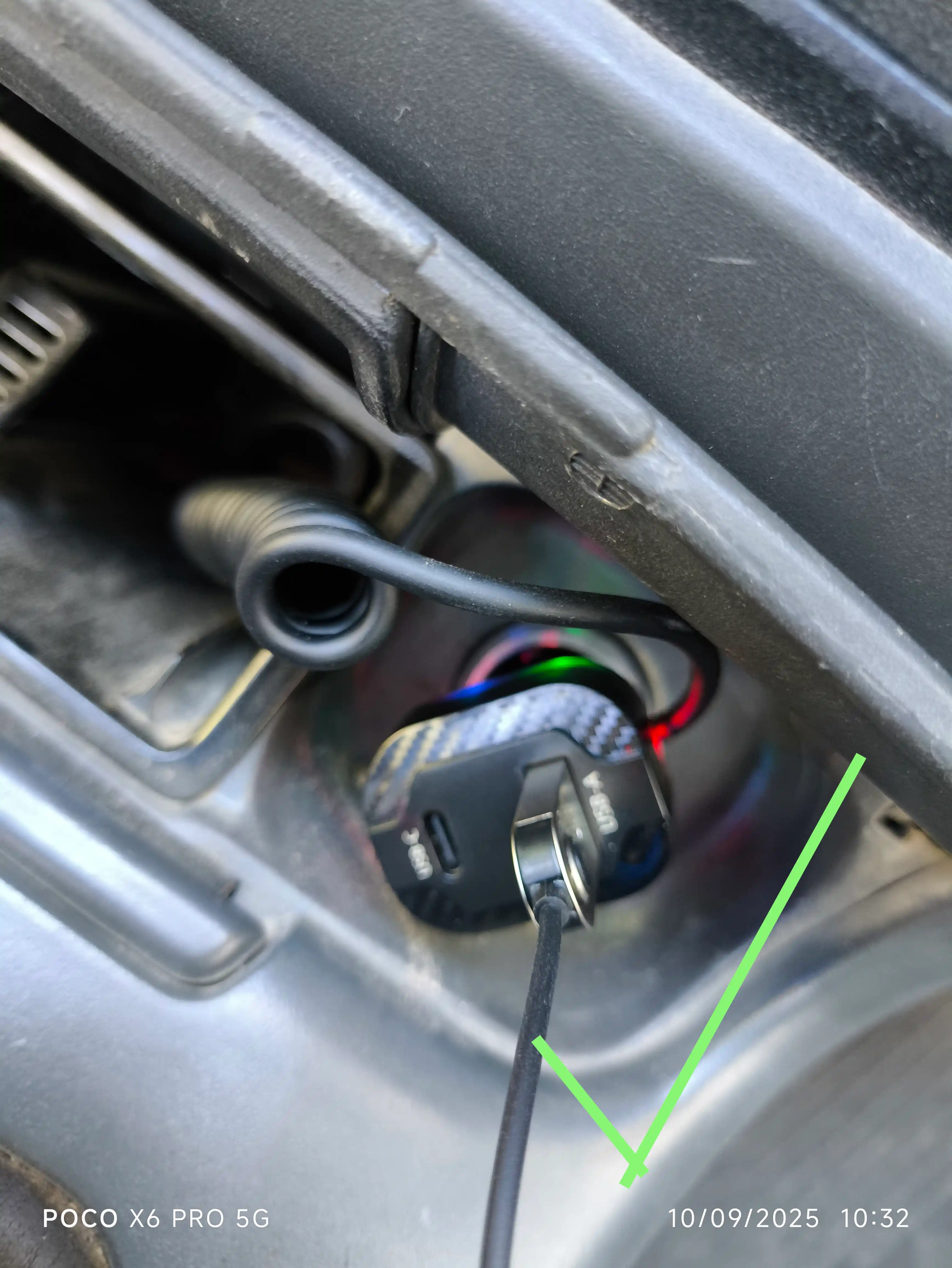 Быстрое зарядное устройство CAR CHARGER PD-3OW универсальное