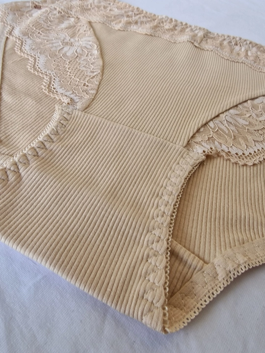 Ayollar uchun katta o‘lchamdagi 4XL–6XL trusiklar — ribana paxtadan qulaylik
