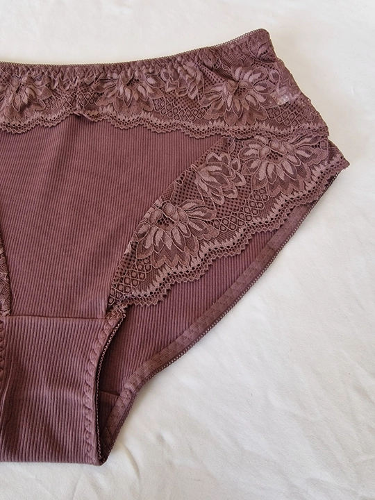 Ayollar uchun katta o‘lchamdagi 4XL–6XL trusiklar — ribana paxtadan qulaylik