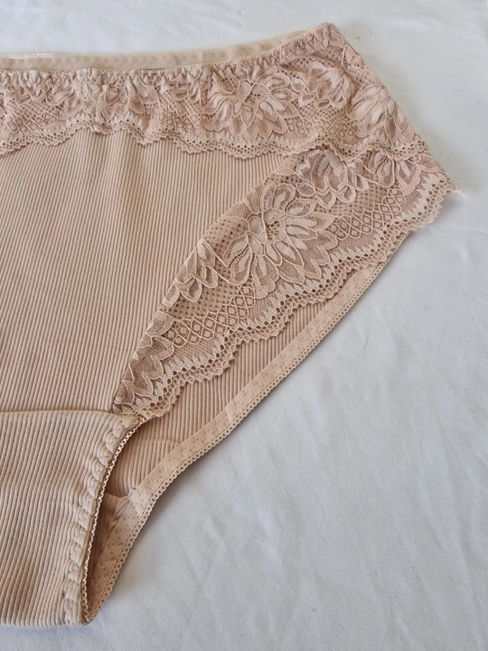 Ayollar uchun katta o‘lchamdagi 4XL–6XL trusiklar — ribana paxtadan qulaylik