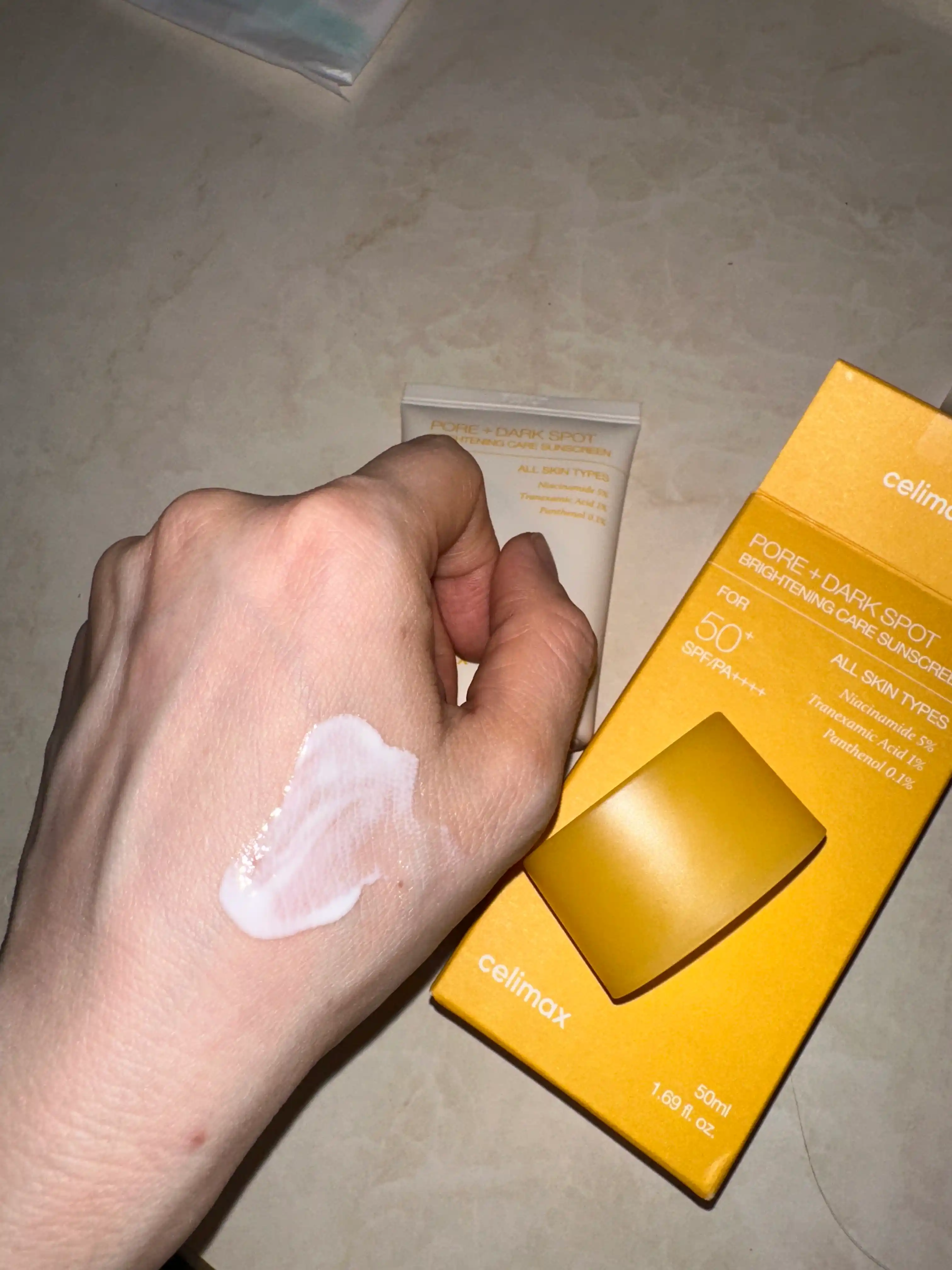 Celimax Pore+Dark Spot Sunscreen SPF50+ yorug‘lashtiruvchi va quyoshdan himoyalovchi krem