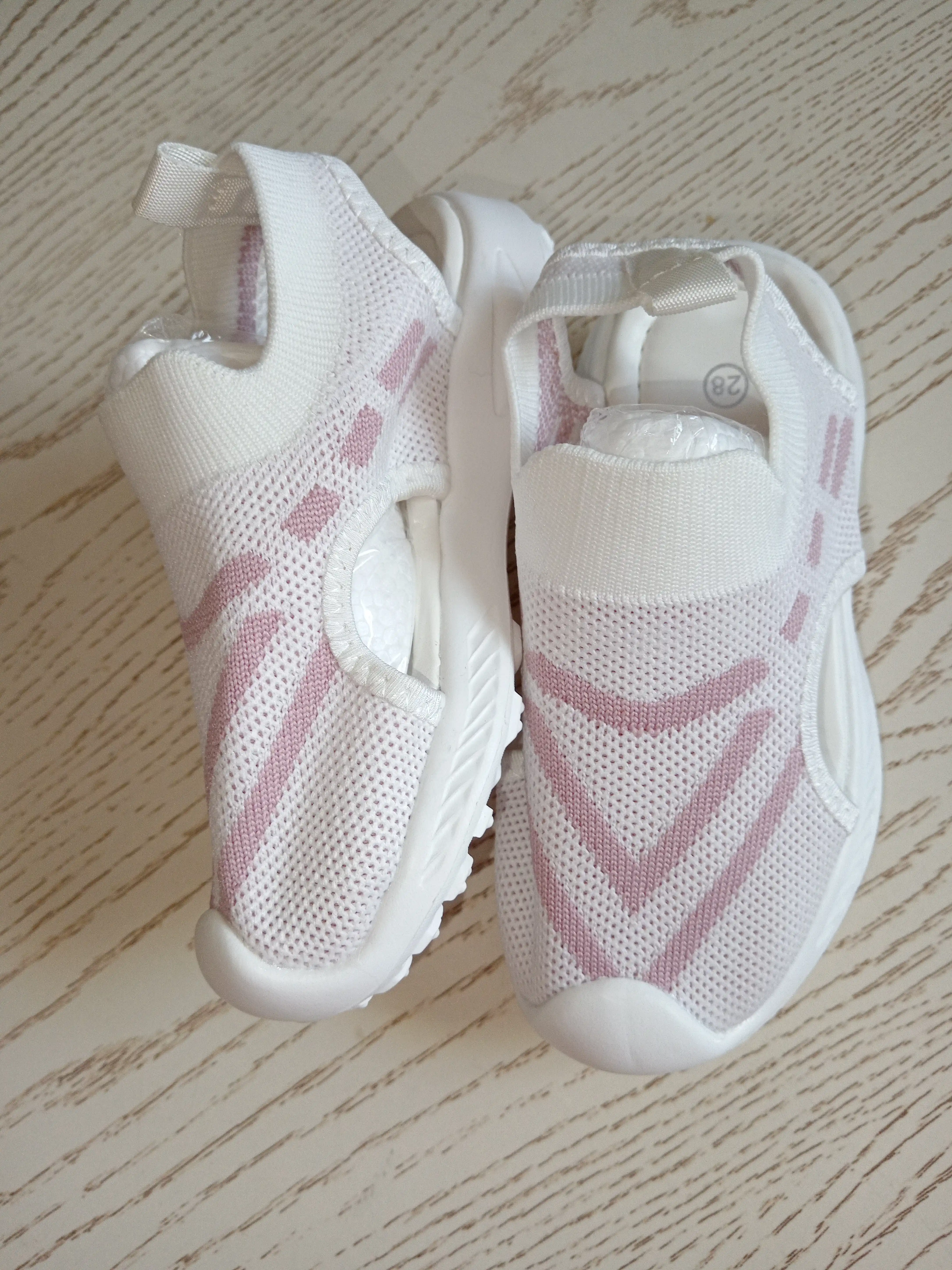 Bolalar uchun yozgi paypoqli trikotaj sandal-krossovkalar, o‘lchamlari 25 - 30