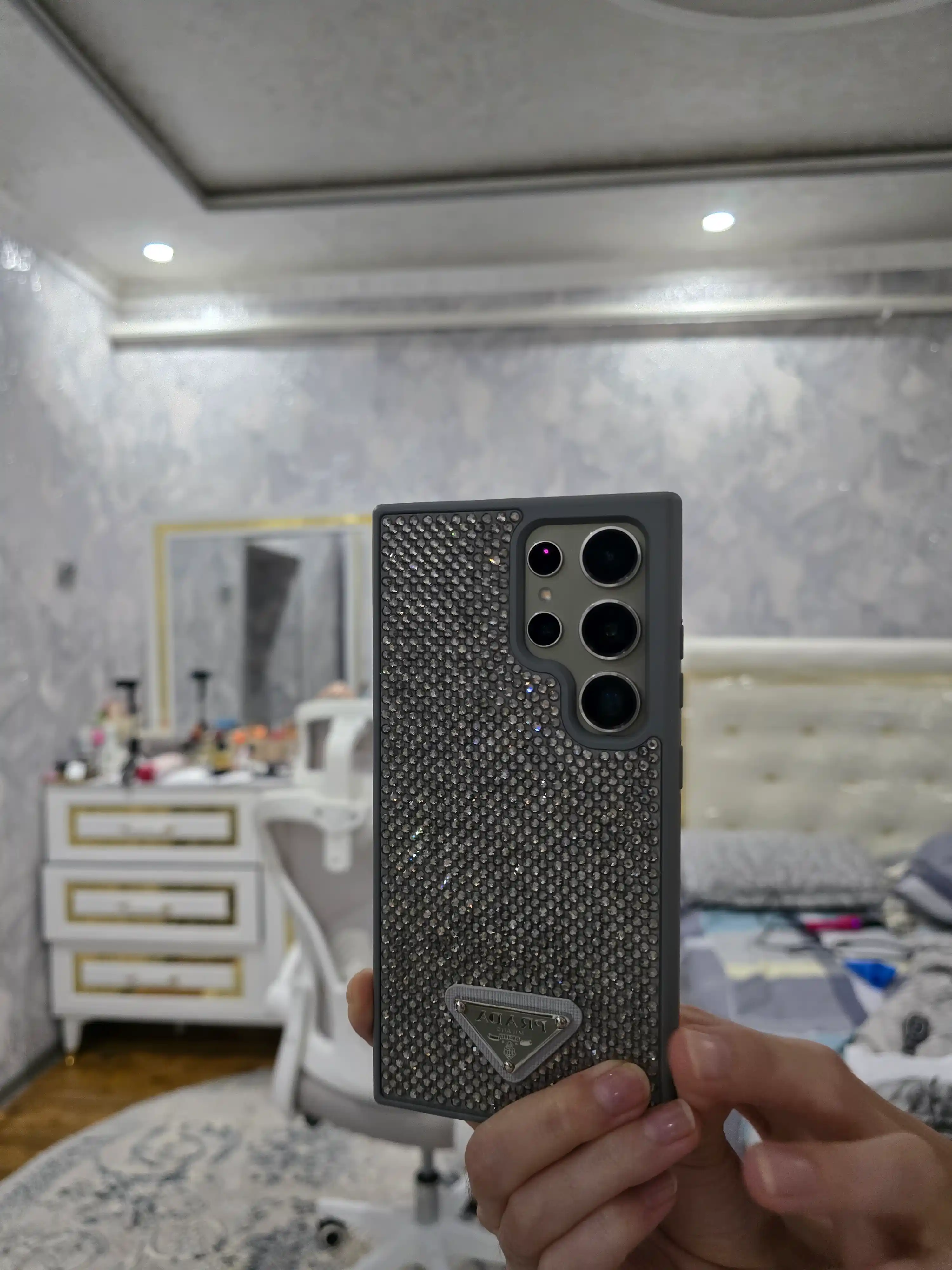 Samsung S23 ultra, S24 ultra, S25 ultra, S26 ultra uchun g‘ilof, yaltiroq tosh bilan