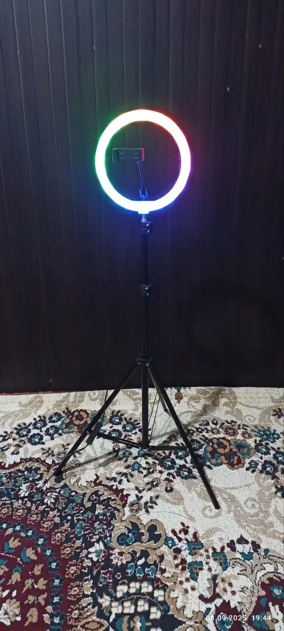 Selfi lampasi, halqali, RGB, LED, shtativ bilan, 210 sm