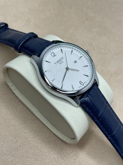 Мужские часы Tissot Classic в подарочной упаковке