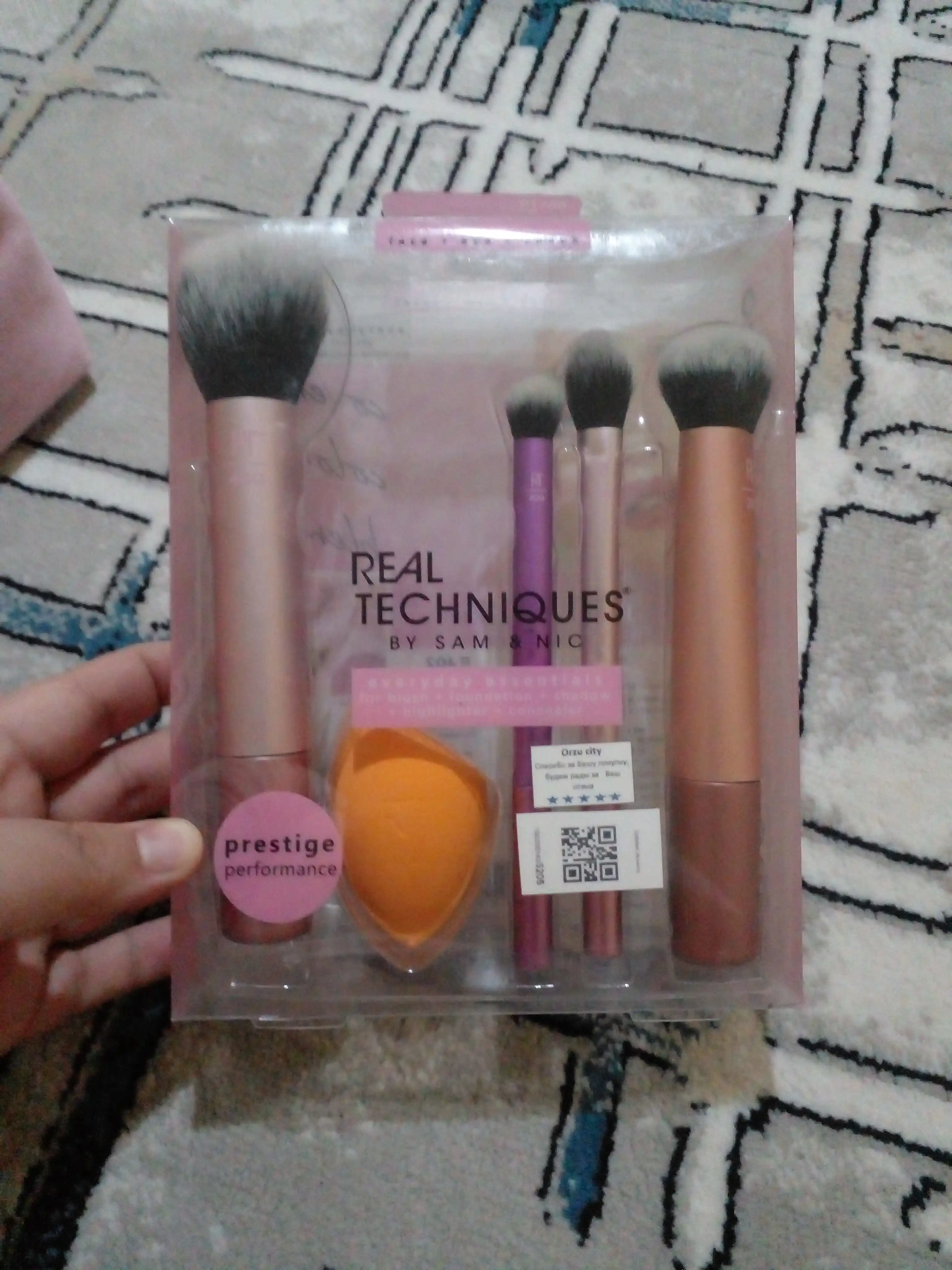 Набор кистей для макияжа Real Techniques Everyday Essentials, 5 шт