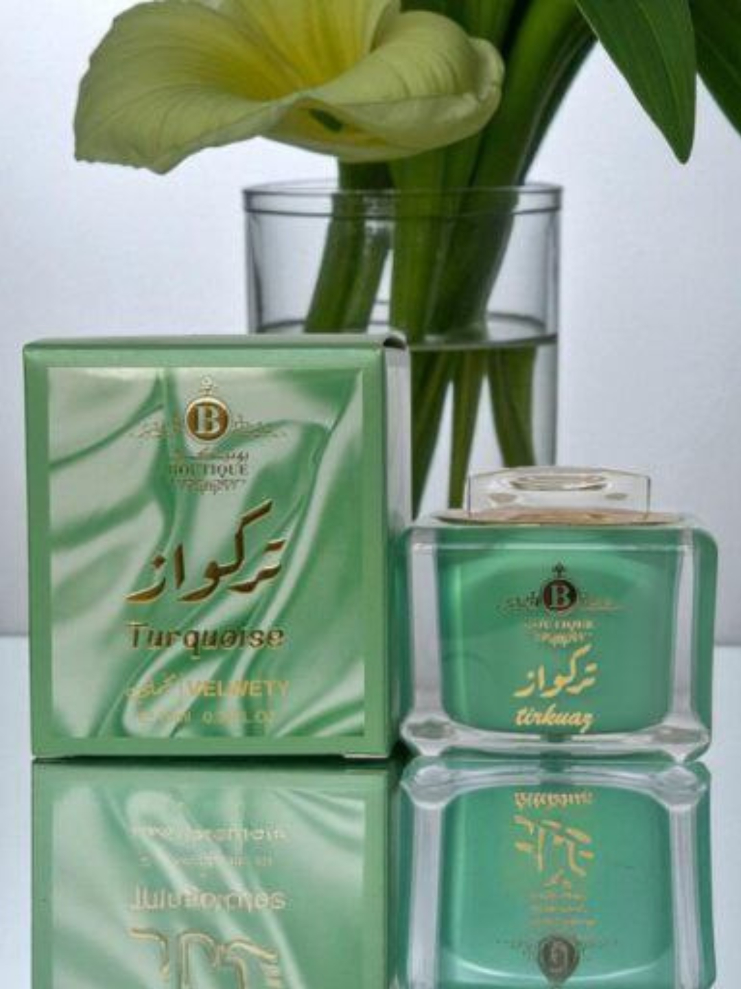 Moskvada bir erkak jinsiy aloqa uchun er-xotin qidirmoqda.