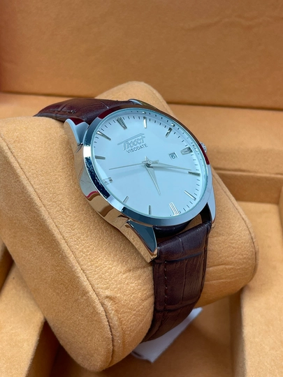Мужские наручные часы Tissot, ремешок из эко-кожи, в подарочной коробке — WATCH11-55W0150-КОРИЧН