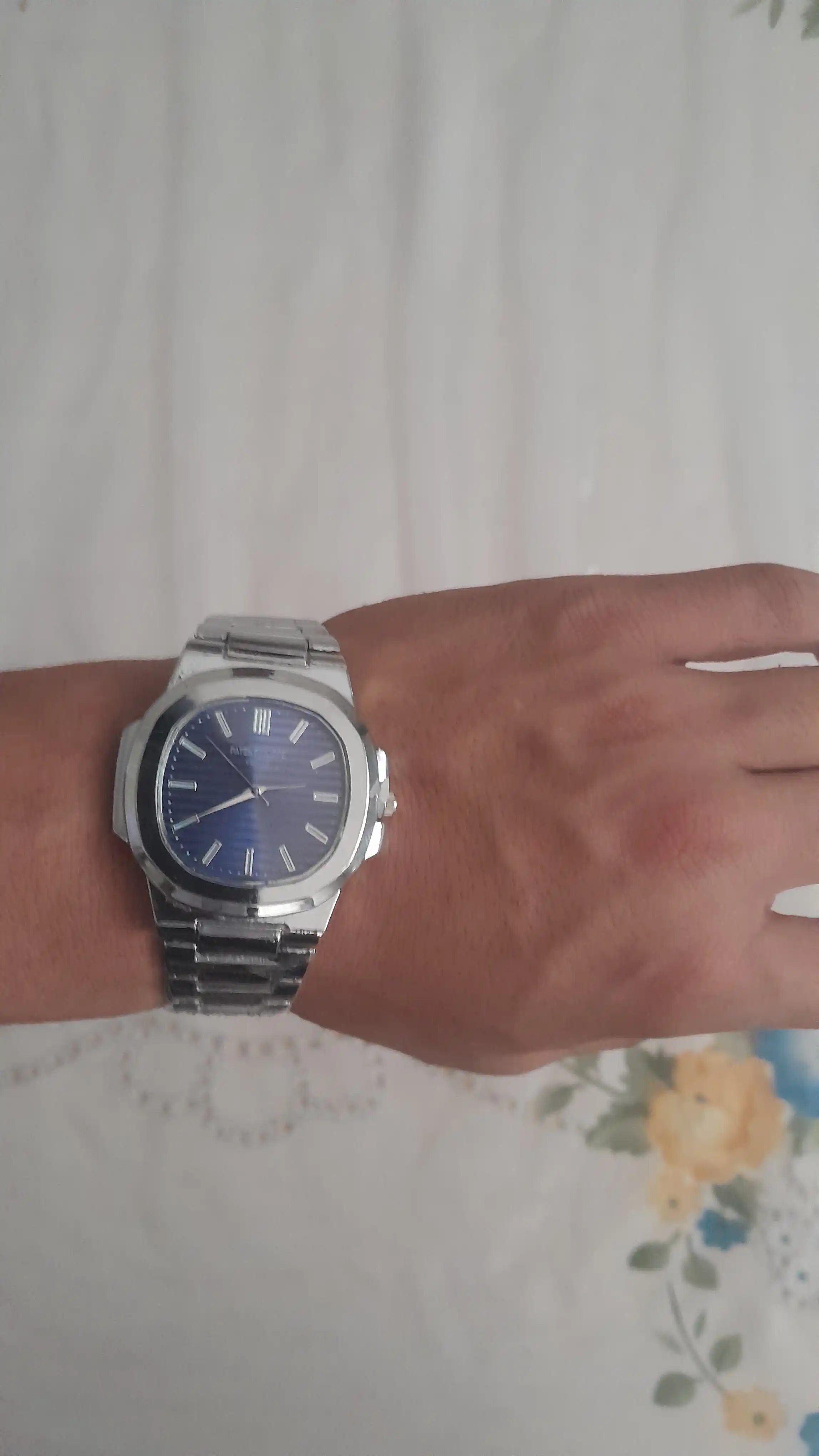 Patek Philippe Nautilus klassik erkaklar soati