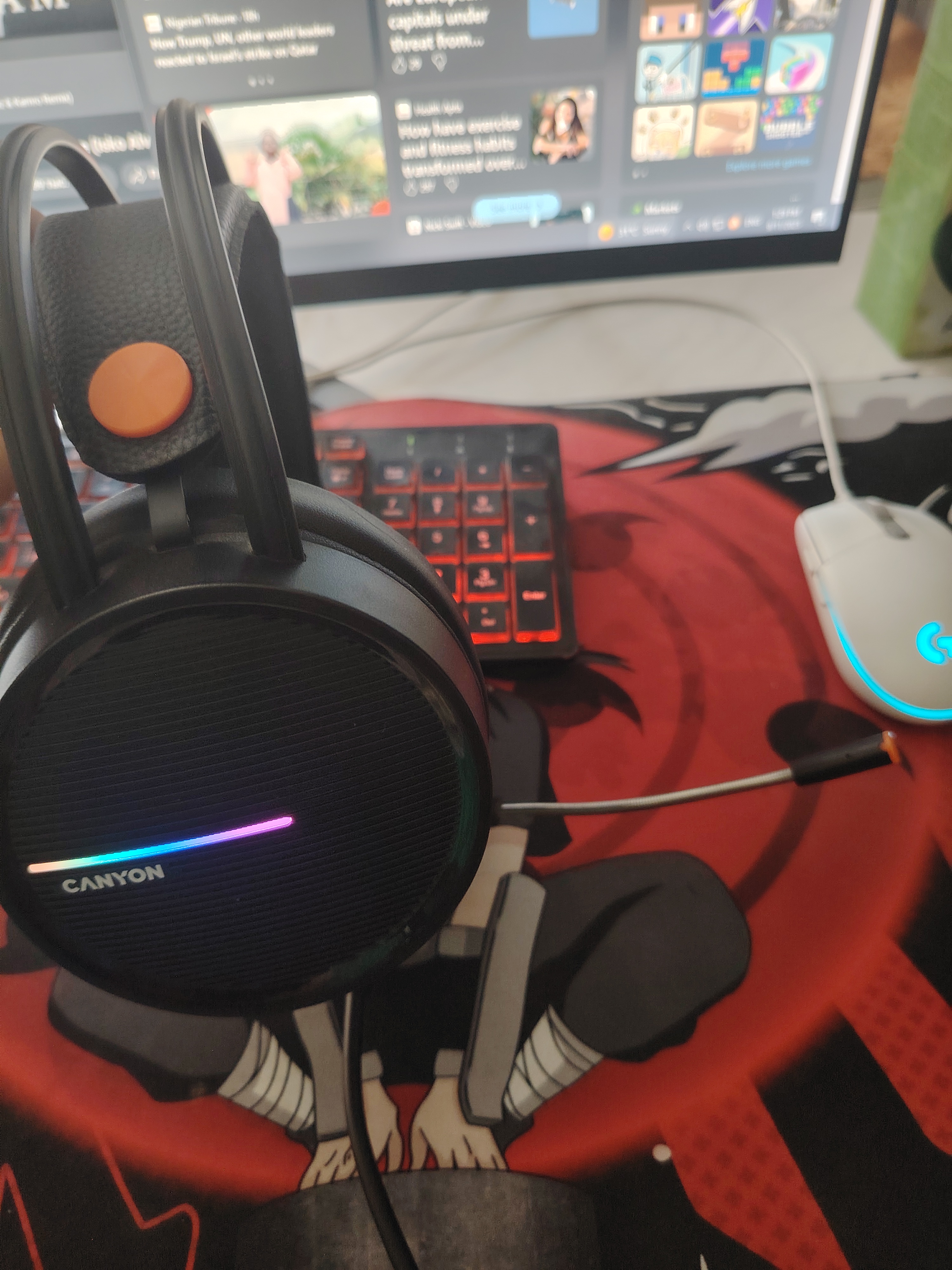 O'yin simli quloqchinlar CANYON Interceptor GH-8A, RGB yoritgich bilan