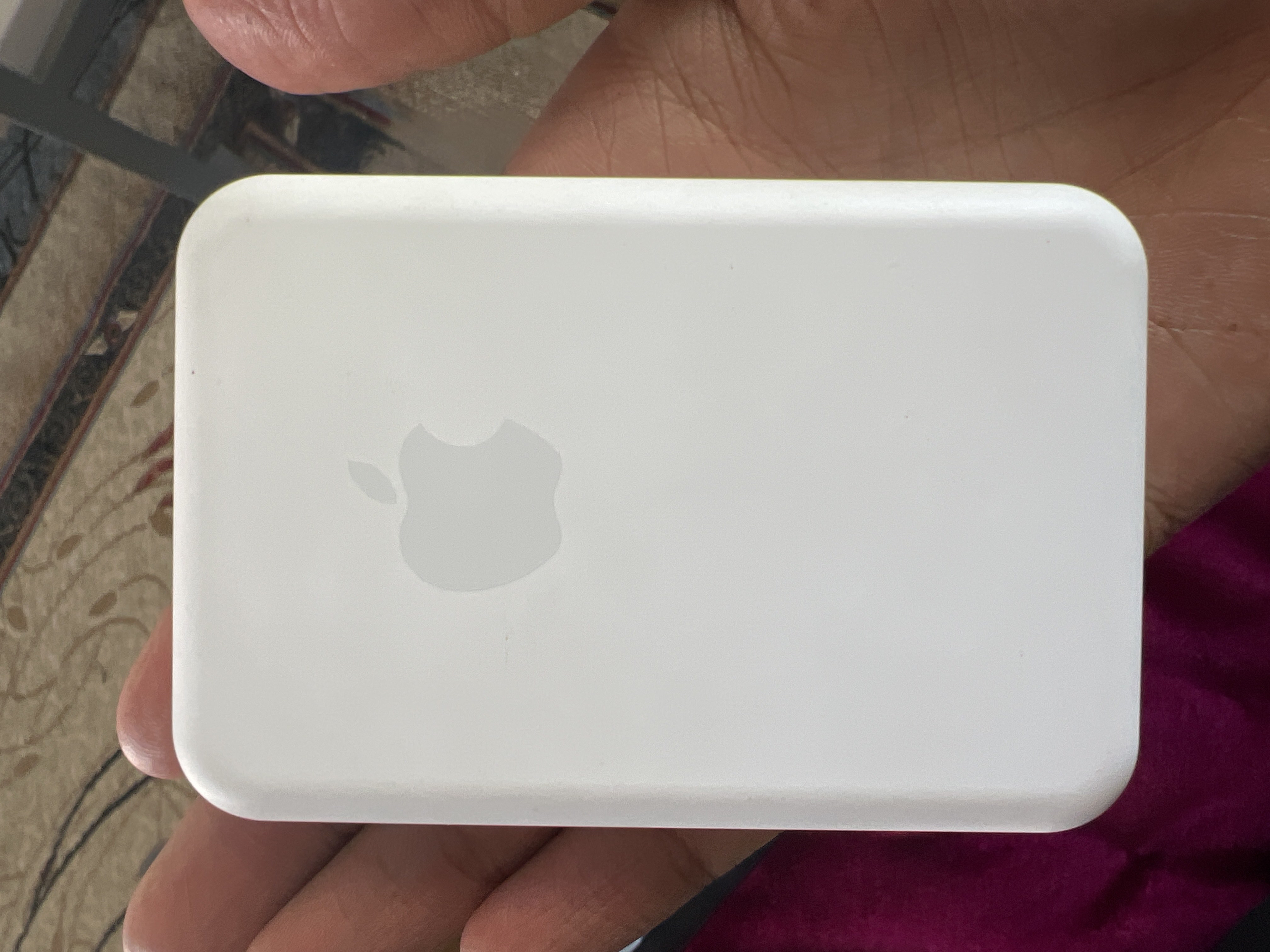 Simsiz tashqi akkumulyator MagSafe Power Bank, iPhone va Android uchun