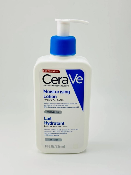 Quruq va juda quruq yuz va tana terisi uchun namlantiruvchi CeraVe losyoni, 236 ml - 