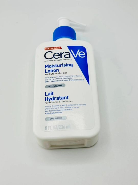 Quruq va juda quruq yuz va tana terisi uchun namlantiruvchi CeraVe losyoni, 236 ml