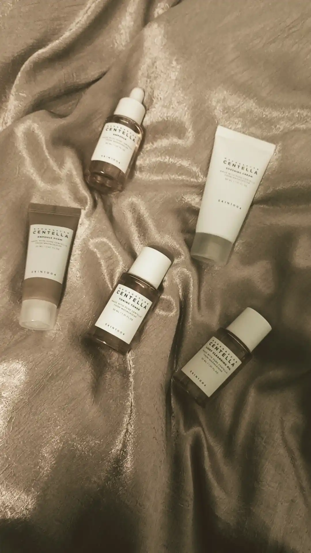 Набор для ухода за кожей Skin 1004 Madagascar Centella Travel Kit, мини сет