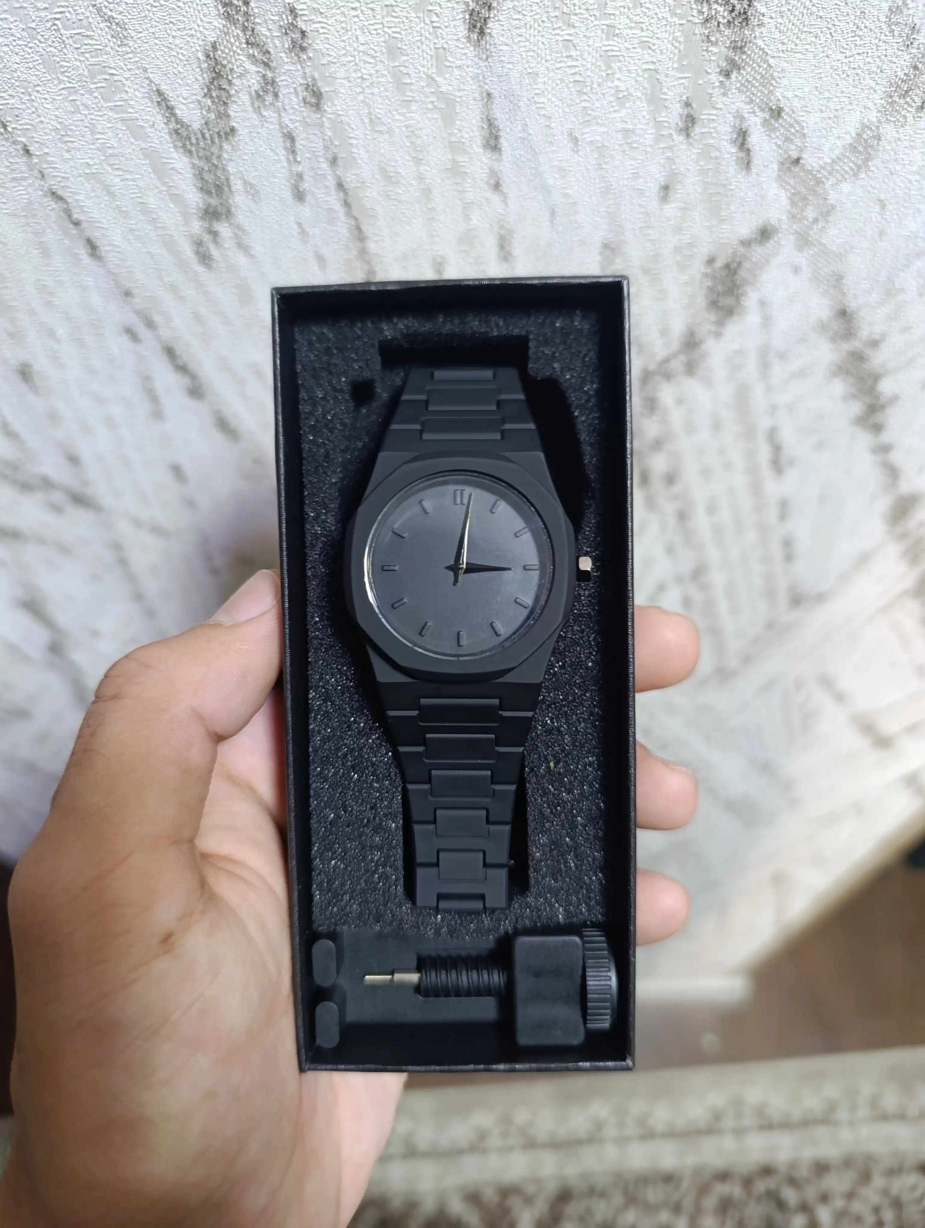 Aura Shadow Black – мужские часы, в стиле минимализм