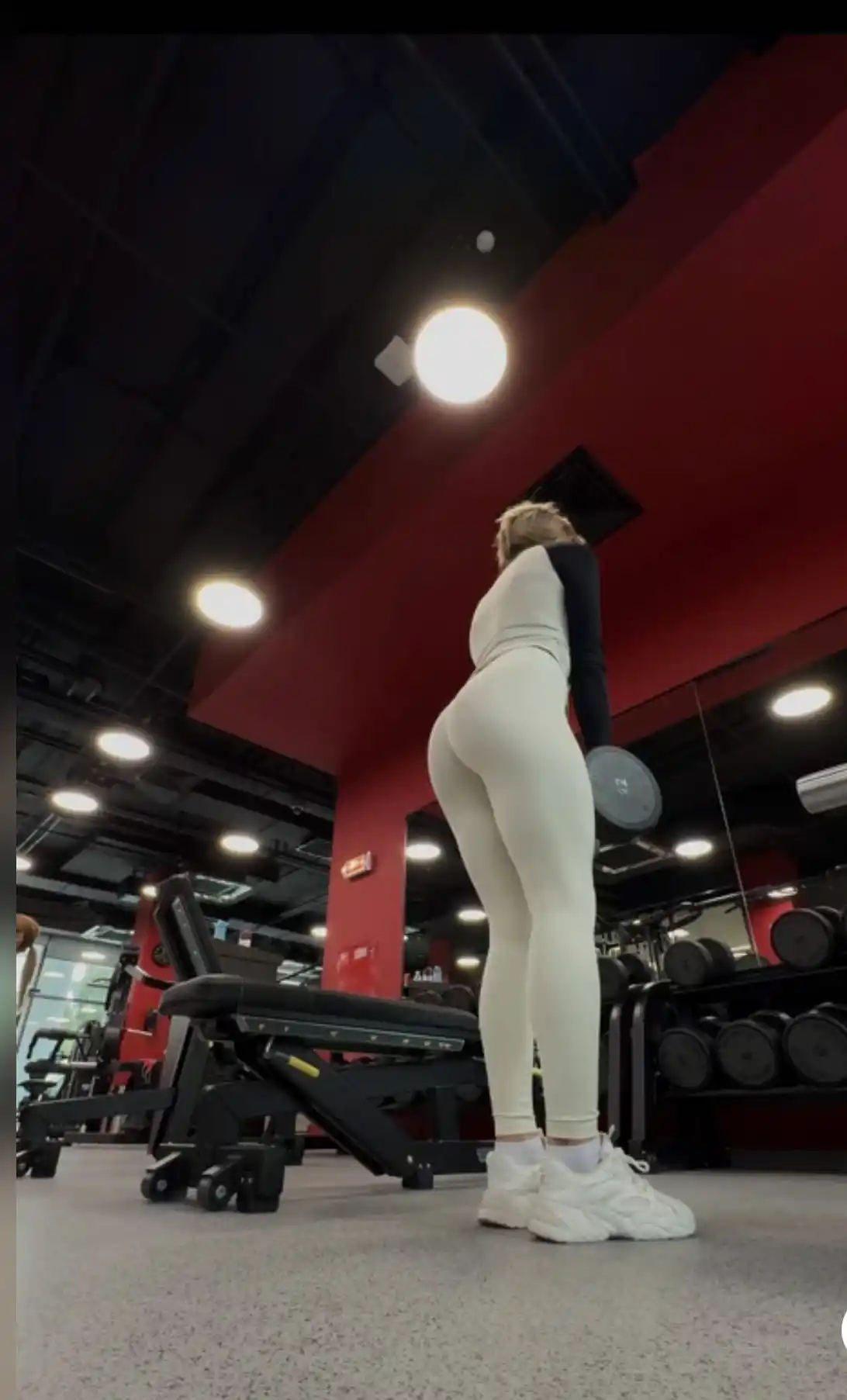 Sport losinlari, fitnes uchun legginslar, ayollar sport kiyimi, PUSH UP effekti bilan