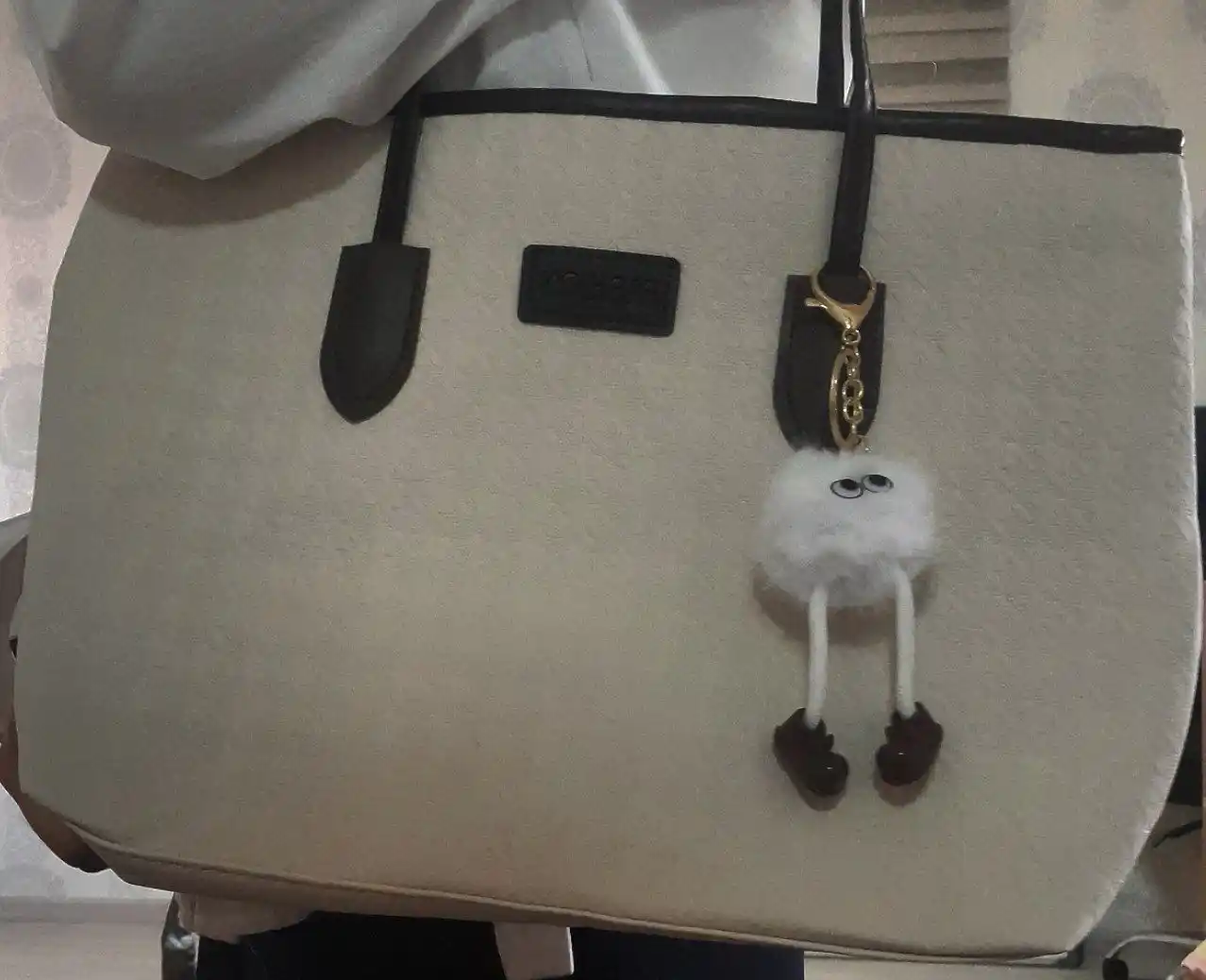 Ayollar sumkasi, shopper, yelkama, kundalik, sig'imli, ish va o'qish uchun A4, ekocharm