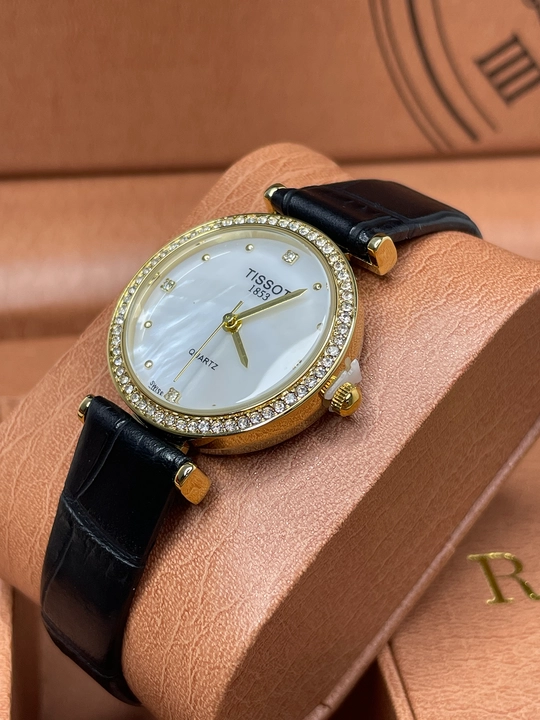 Стильные наручные часы Tissot для женщин и девушек 