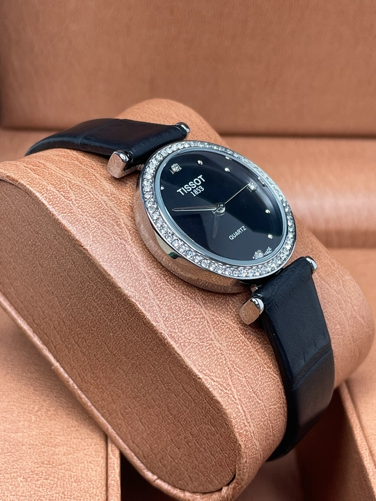 Стильные наручные часы Tissot для женщин и девушек 