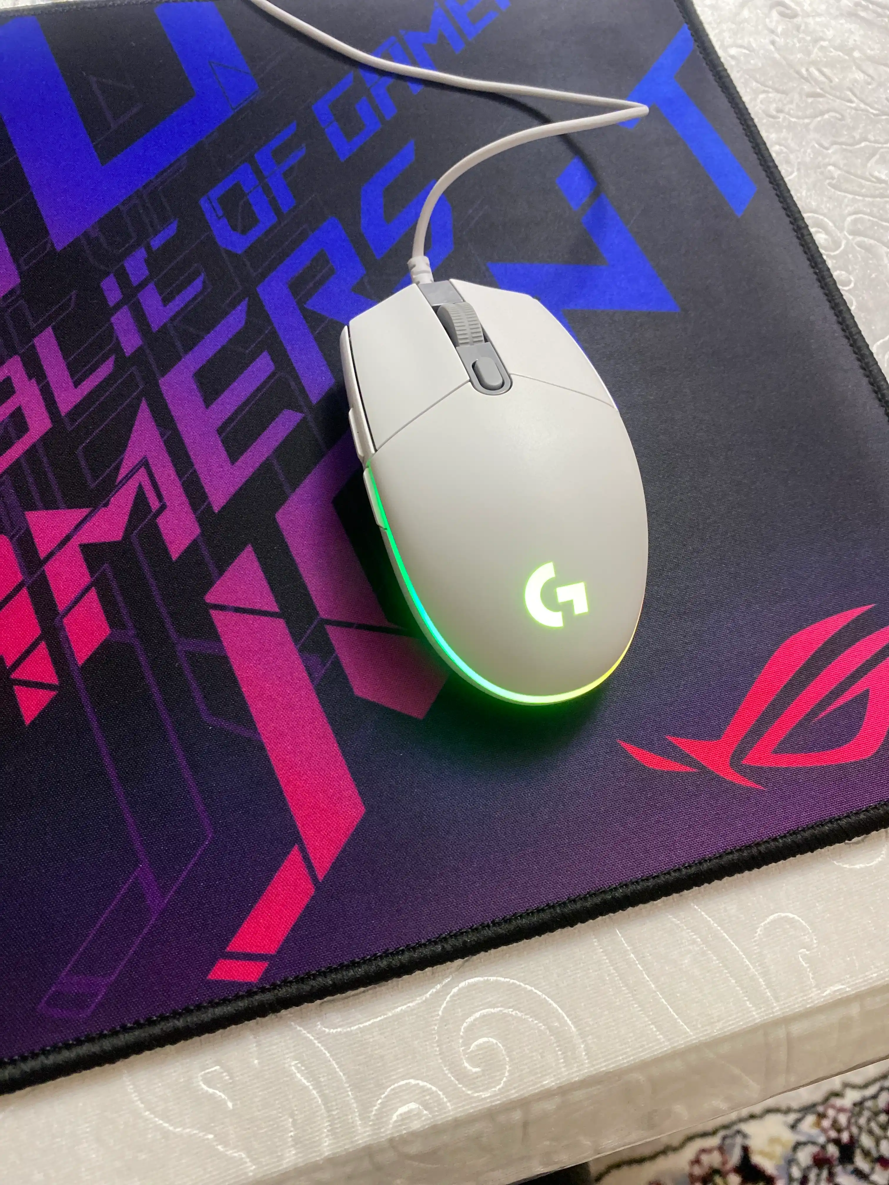 Игровая мышь Logitech G102 Lightsync, оптическая, проводная, USB