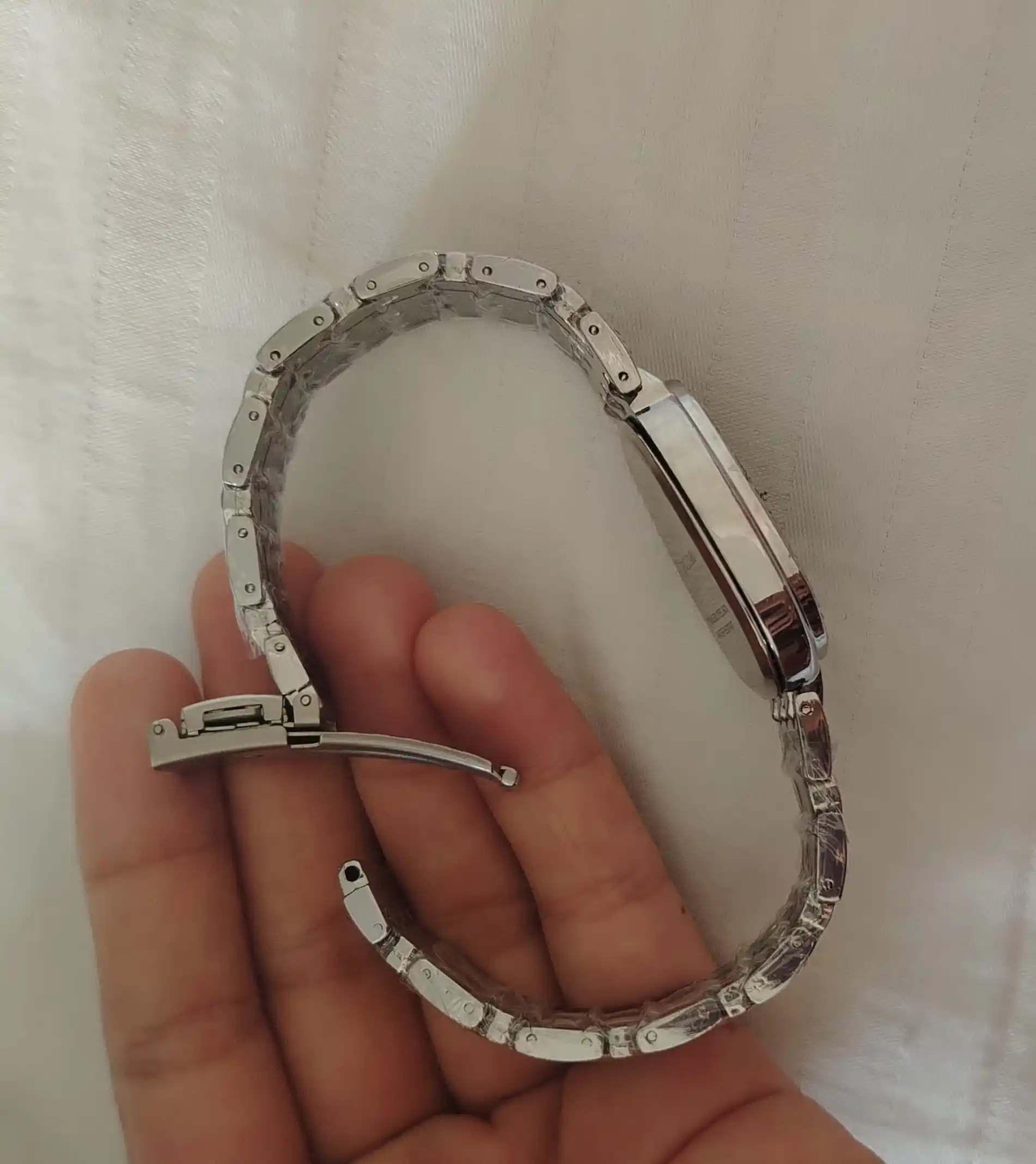 Женские наручные часы BVLGARI на любой стиль, в подарочной упаковке
