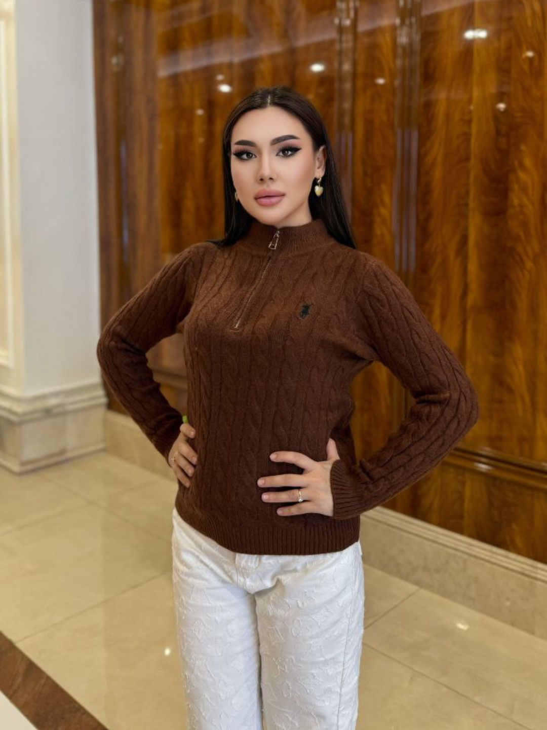 Anna Samoxina bilan jinsiy aloqa sahnalari