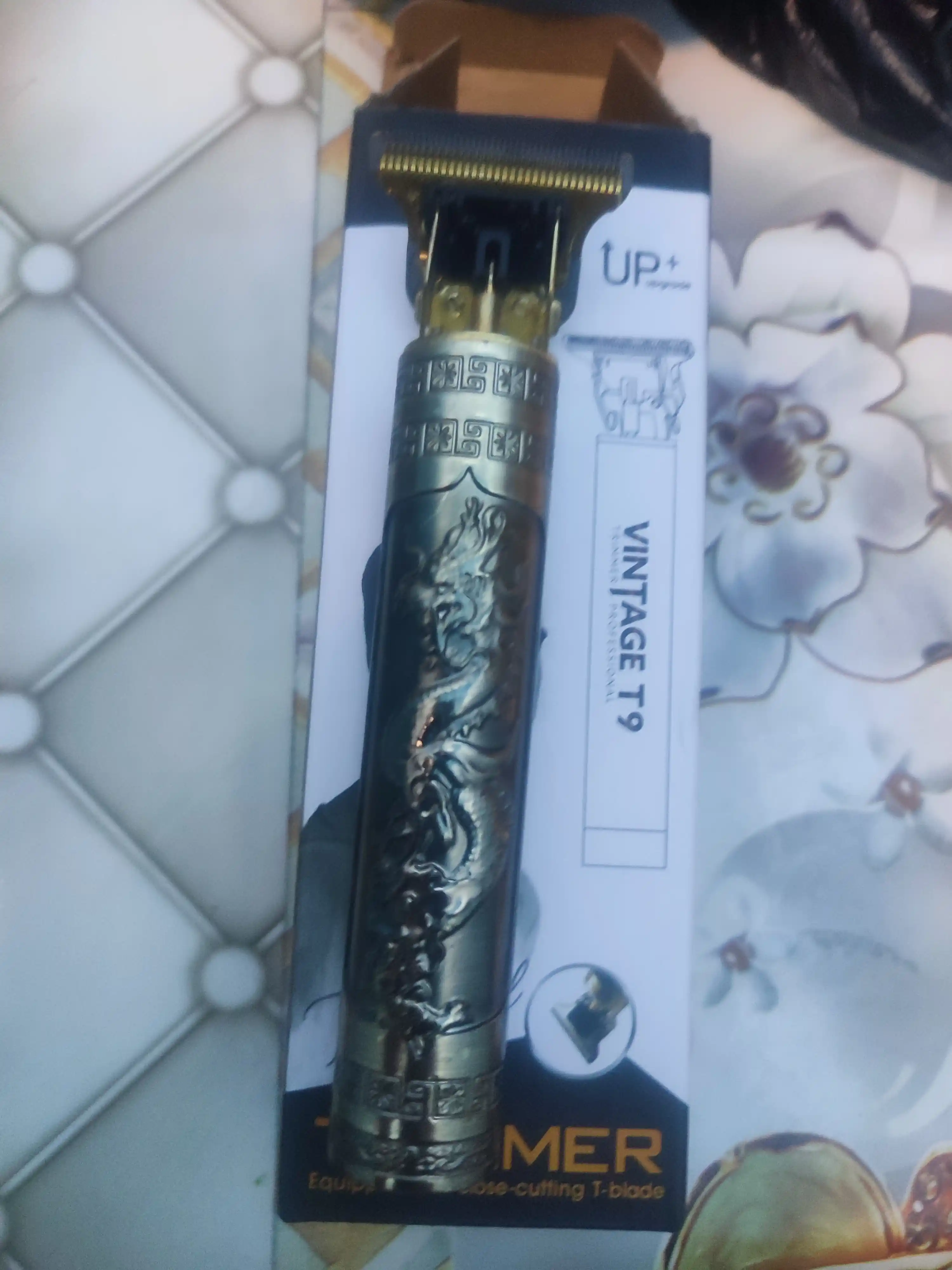 Simsiz trimmer VINTAGE T9, Dragon dizayn, 4 nasadka, 2 soat batareya