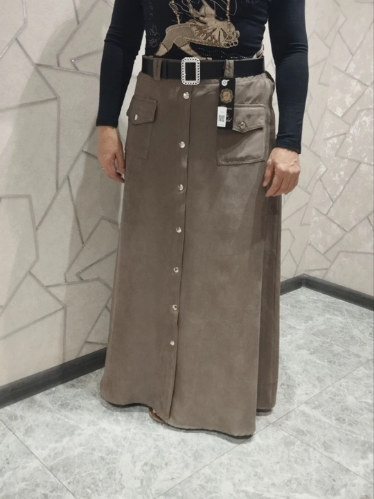 Uzun yubka,  uzun tapetsiya yubka Bahorgi va zamonaviy yubka