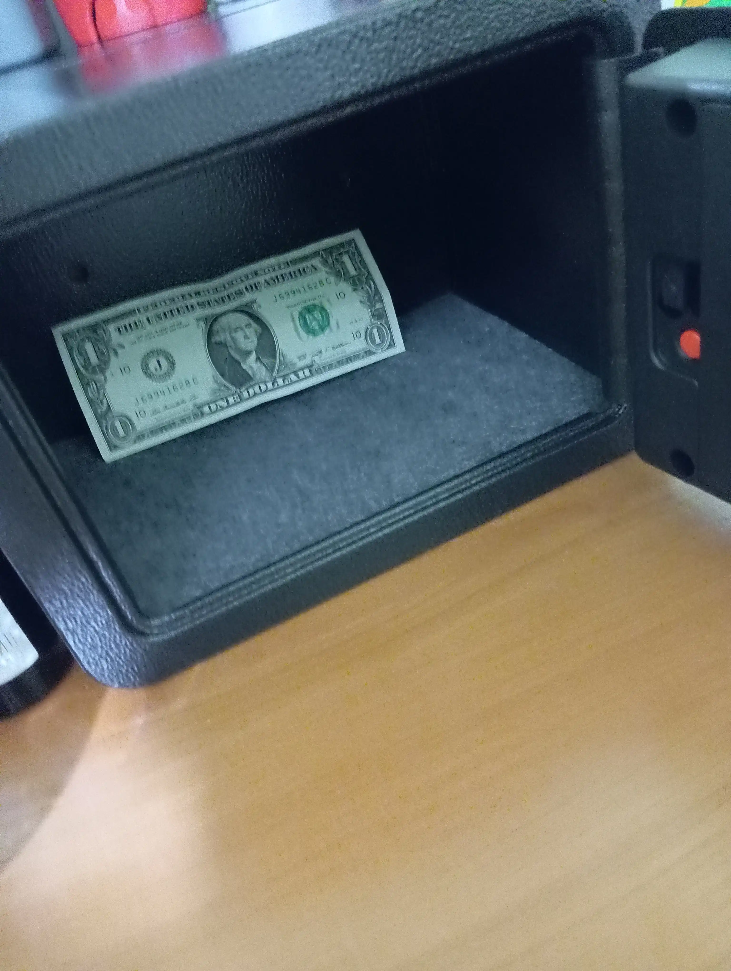 Uy va ofis uchun elektron mini seyf, ochish uchun kalit va parol, olcham: 17 * 23 * 17