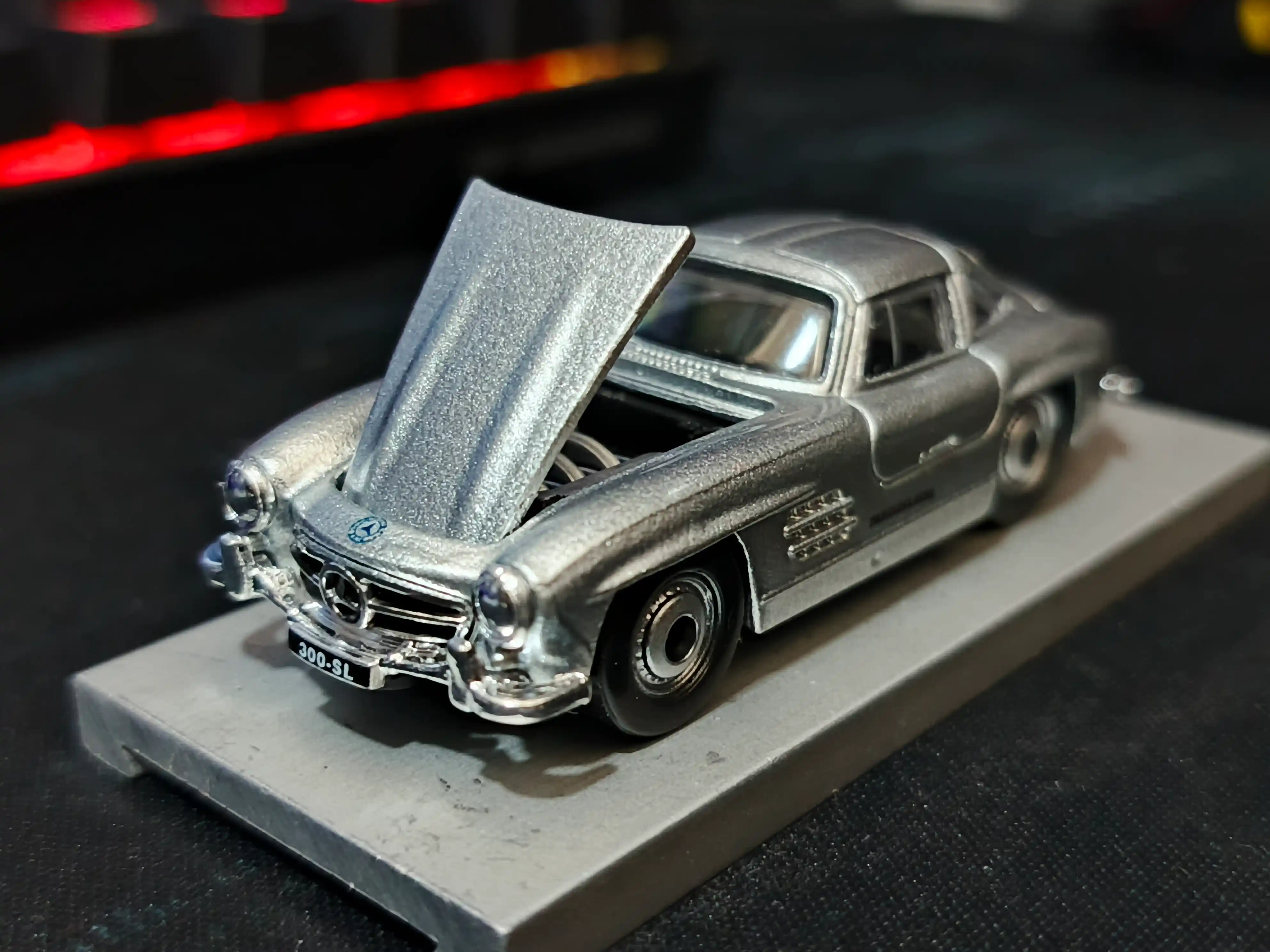 BBURAGO 1/64 kolleksiya o'yinchoq moshinasi: Mers, ZEEKR, NISSAN, BUGATTI, FORD