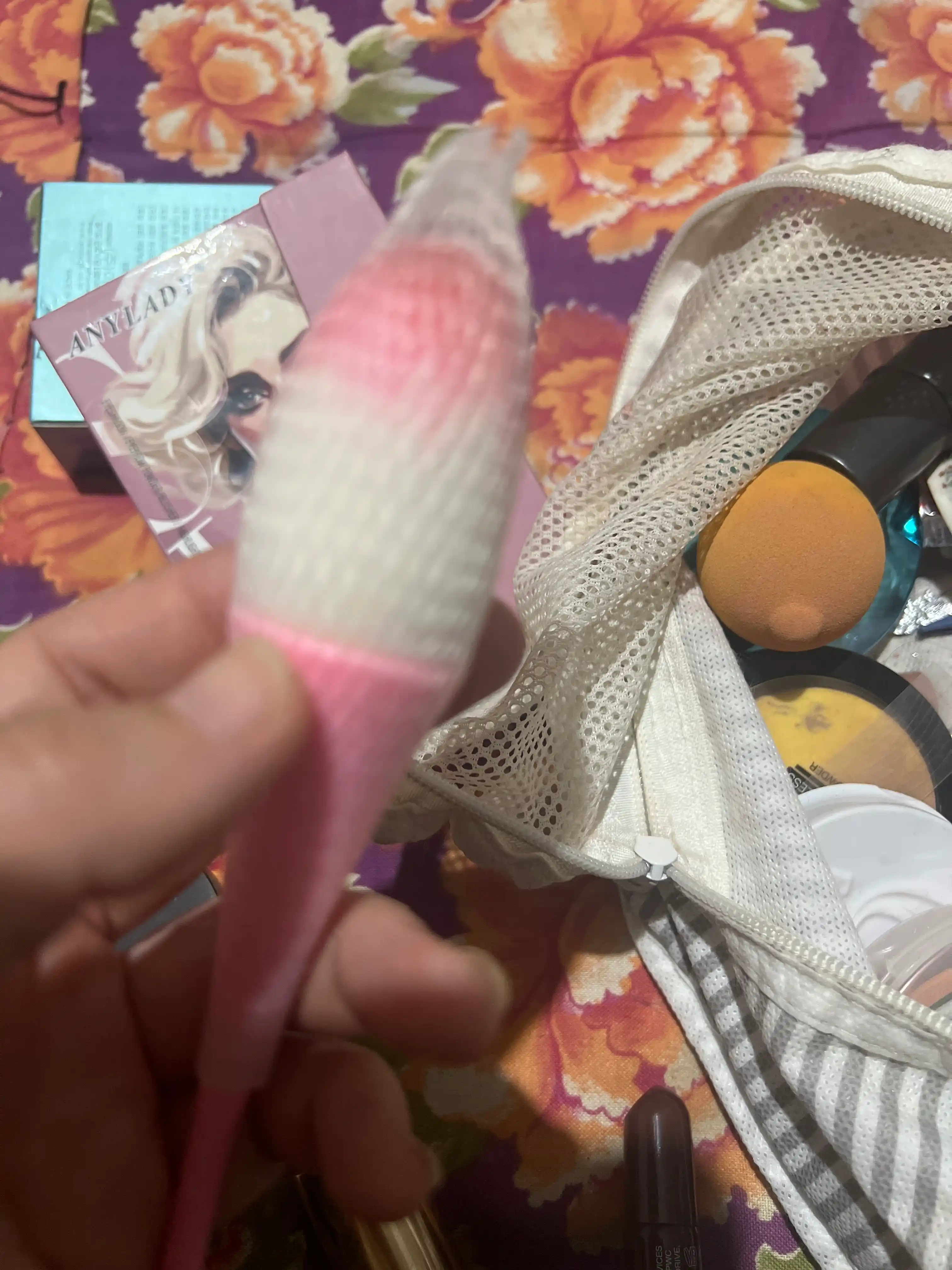 Konsiler, korrektor, tonal, rumyan, makiyaj uchun kosmetik cho‘tka