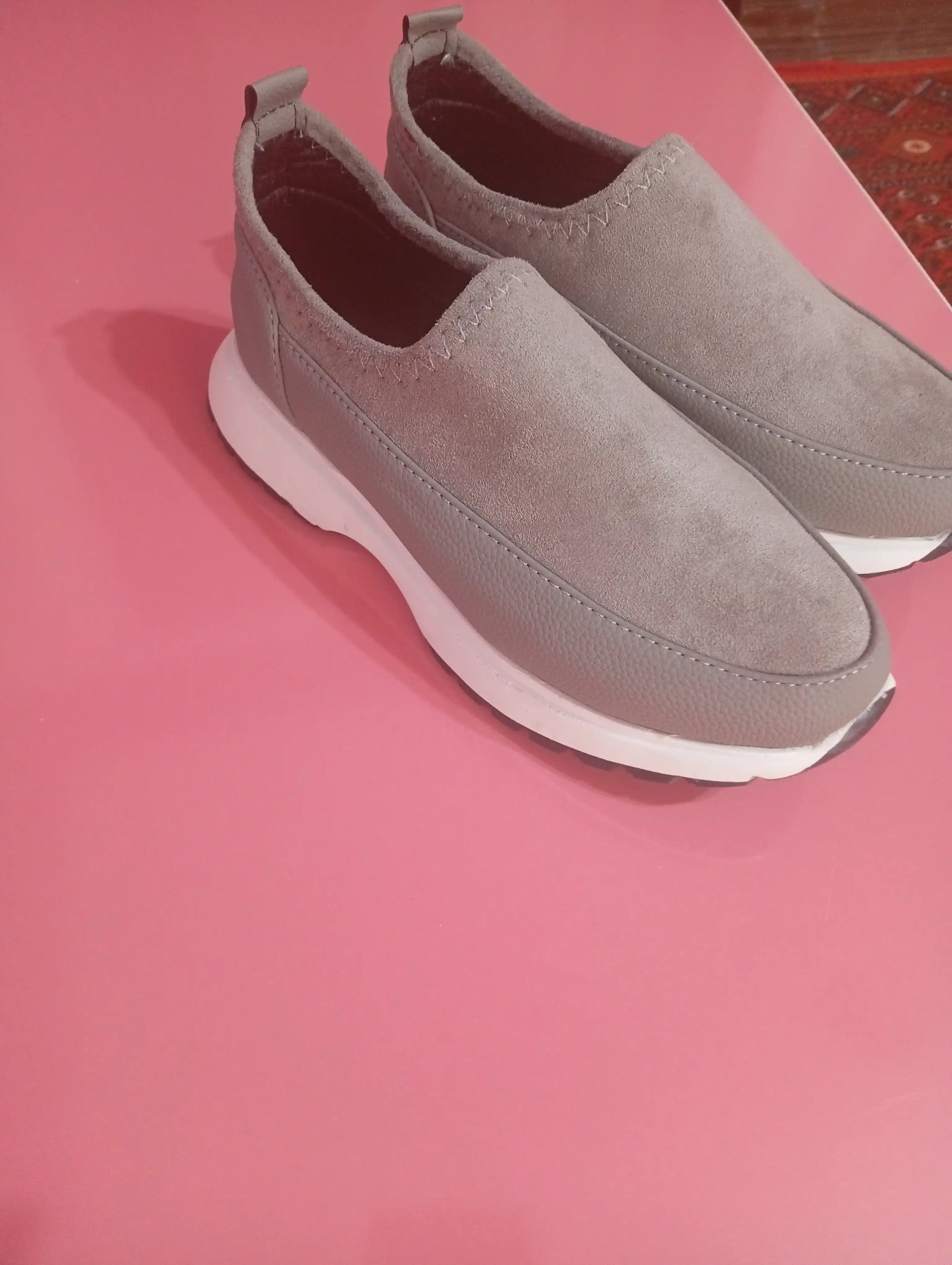 Кроссовки женские, кожа, 36-40