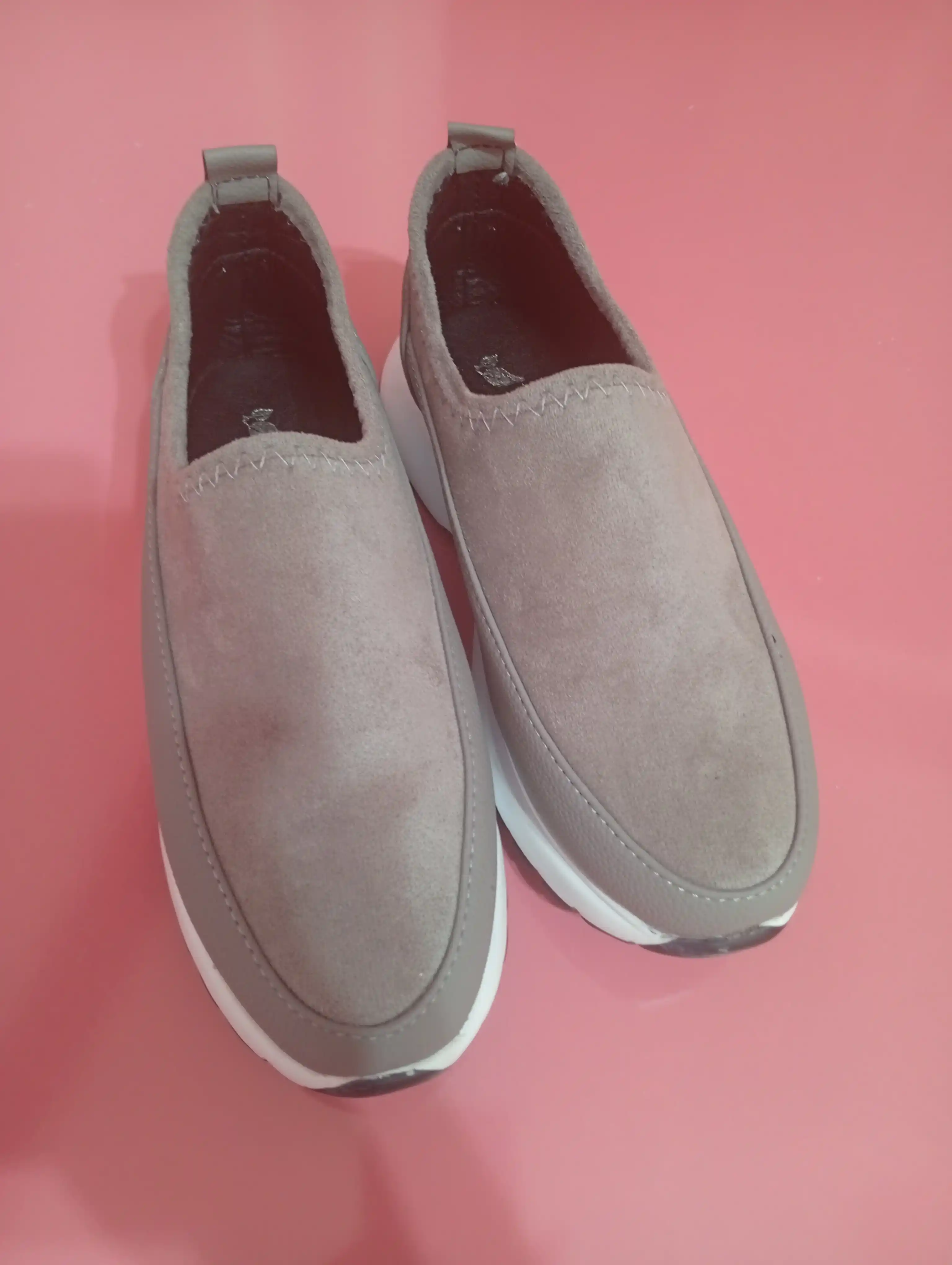 Кроссовки женские, кожа, 36-40