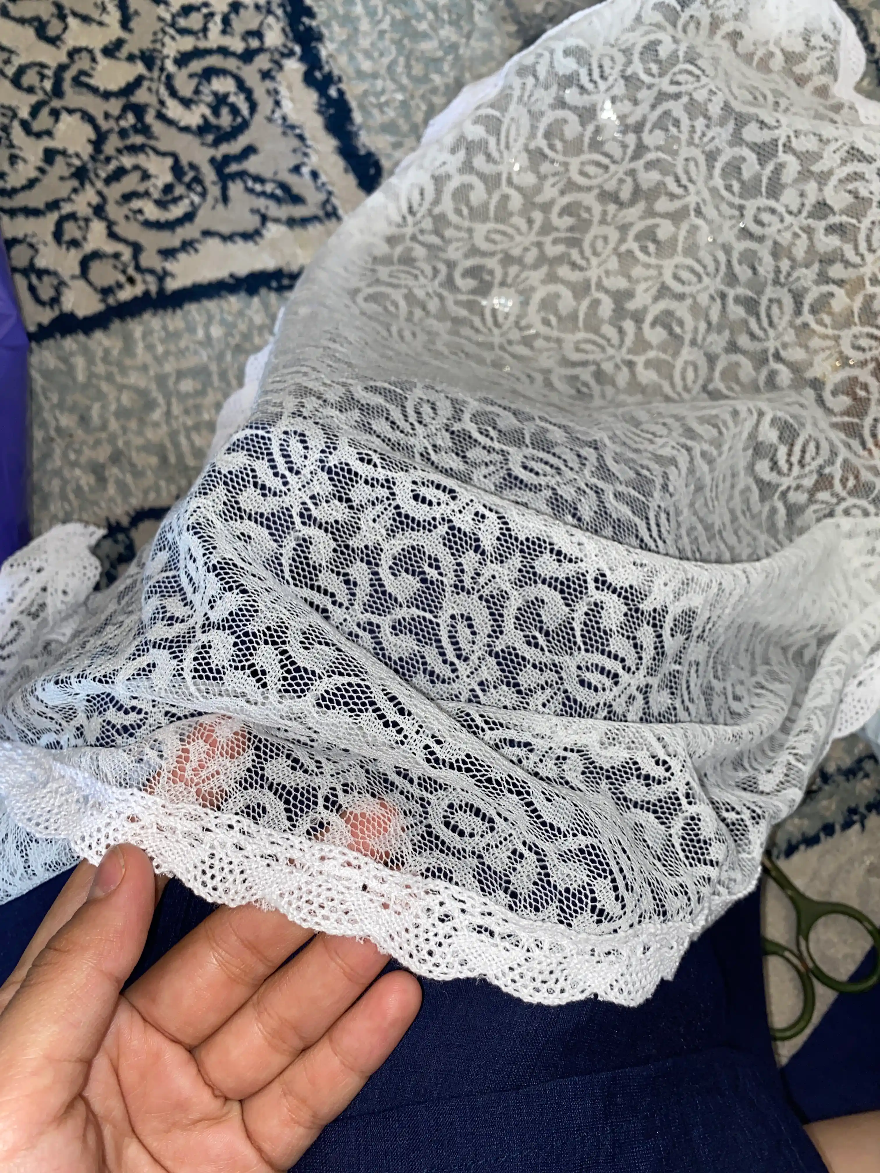 Gipyurdan boshga ro'mol, kosinka, bandana ayollar uchun
