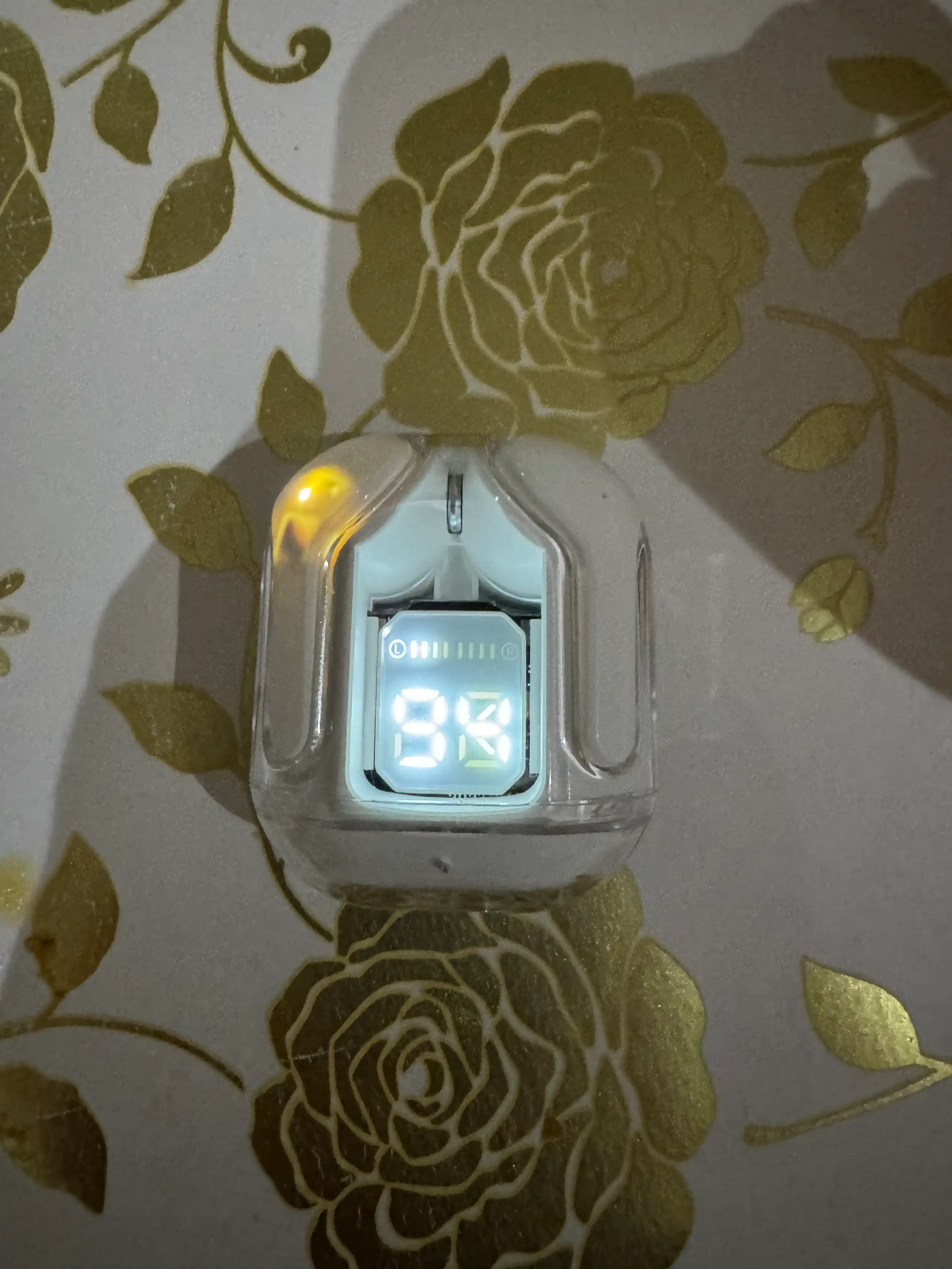 Simsiz quloqchin Air 31, Bluetooth 5.1, sensorli, mikrofolli, zaryad qutisi bilan