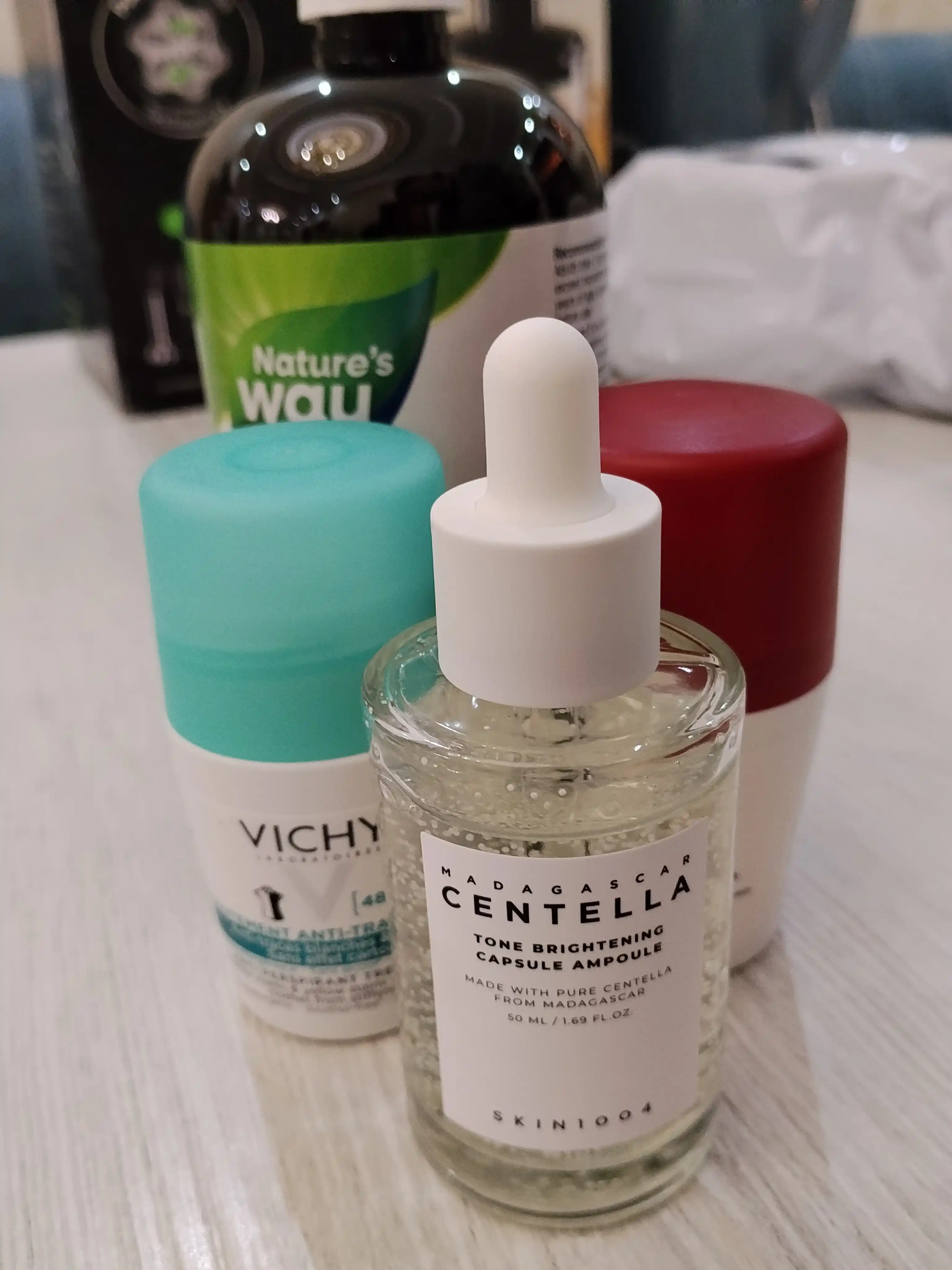VICHY Oq va sariq dog‘larga qarshi sharchali dezodorant-antioperspirant, 48 soat himoya, 50 ml